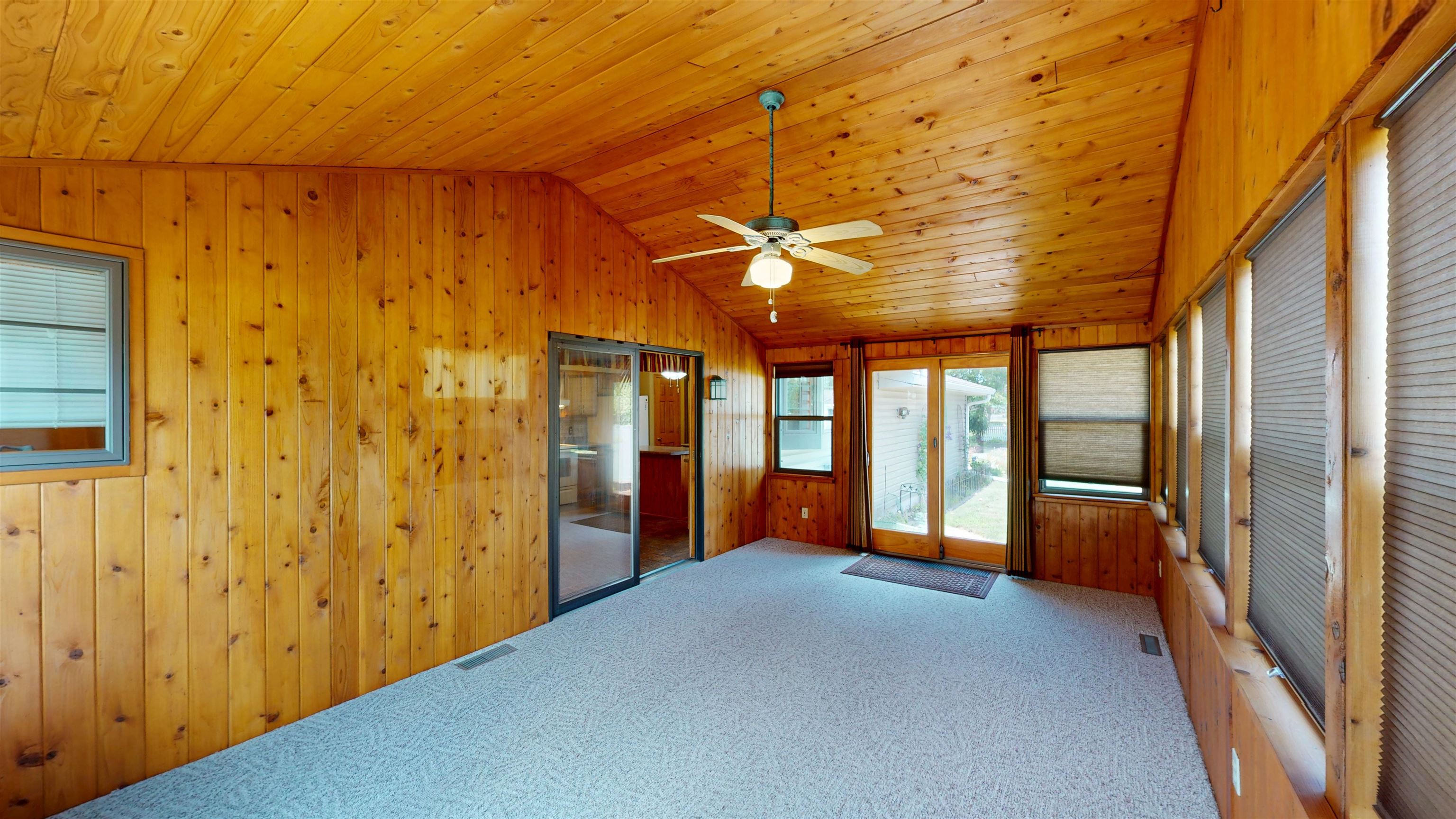 2711 S WASHINGTON AVENUE, Marshfield, Wisconsin 54449, 3 Bedrooms Bedrooms, ,1 BathroomBathrooms,Residential,For Sale,2711 S WASHINGTON AVENUE,22603531
