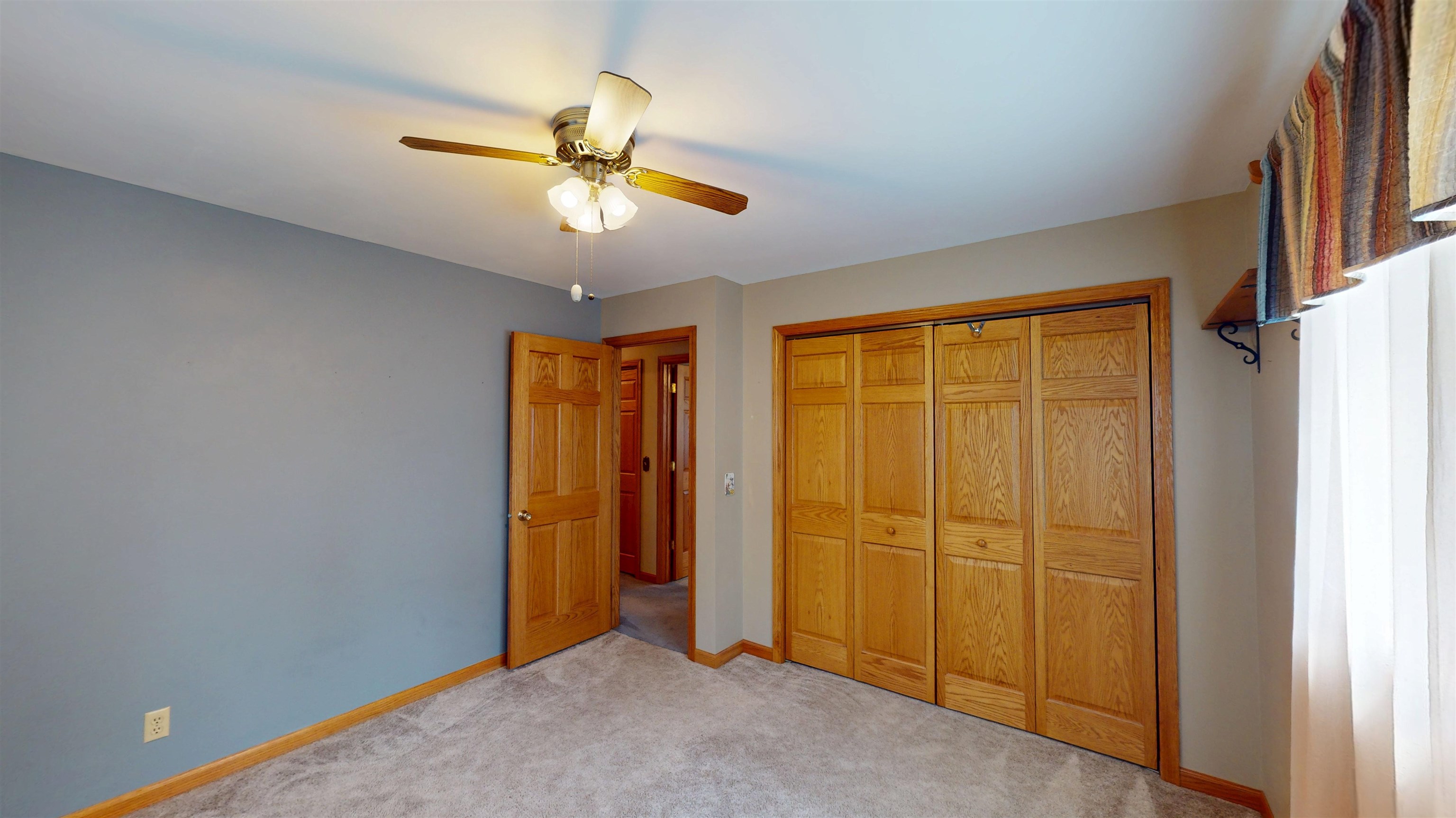 2711 S WASHINGTON AVENUE, Marshfield, Wisconsin 54449, 3 Bedrooms Bedrooms, ,1 BathroomBathrooms,Residential,For Sale,2711 S WASHINGTON AVENUE,22603531