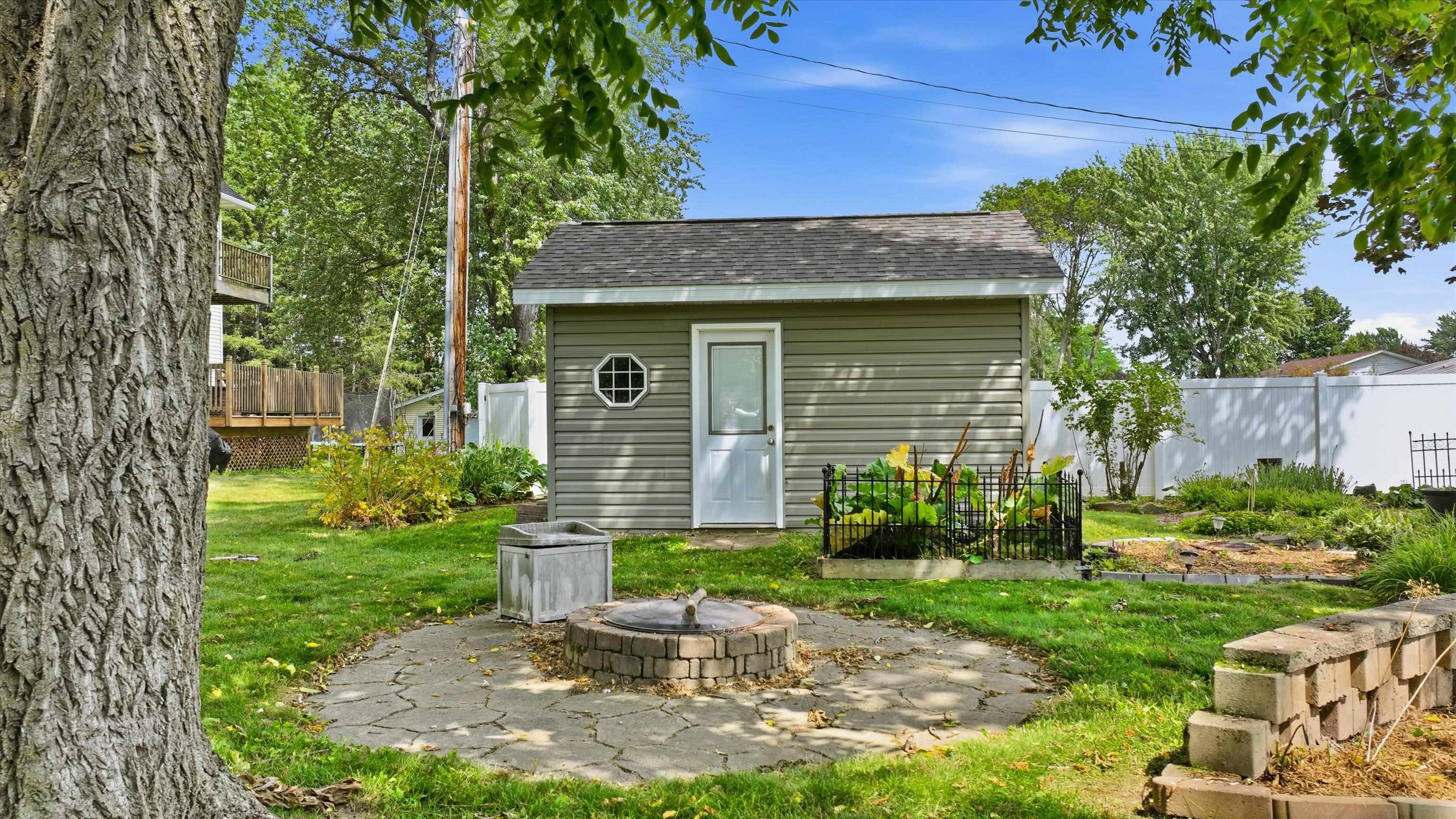 2711 S WASHINGTON AVENUE, Marshfield, Wisconsin 54449, 3 Bedrooms Bedrooms, ,1 BathroomBathrooms,Residential,For Sale,2711 S WASHINGTON AVENUE,22603531