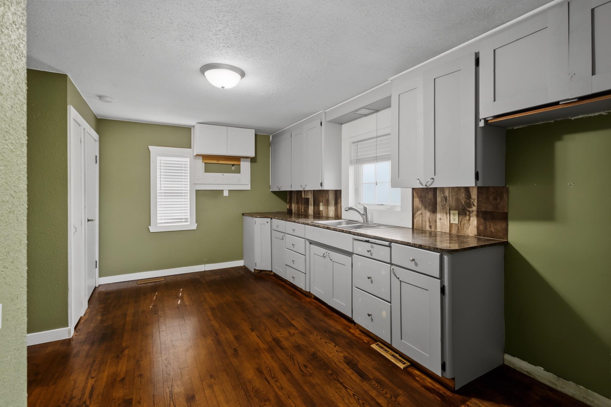 5886 MAIN STREET, Auburndale, Wisconsin 54412, 2 Bedrooms Bedrooms, ,1 BathroomBathrooms,Residential,For Sale,5886 MAIN STREET,22603534