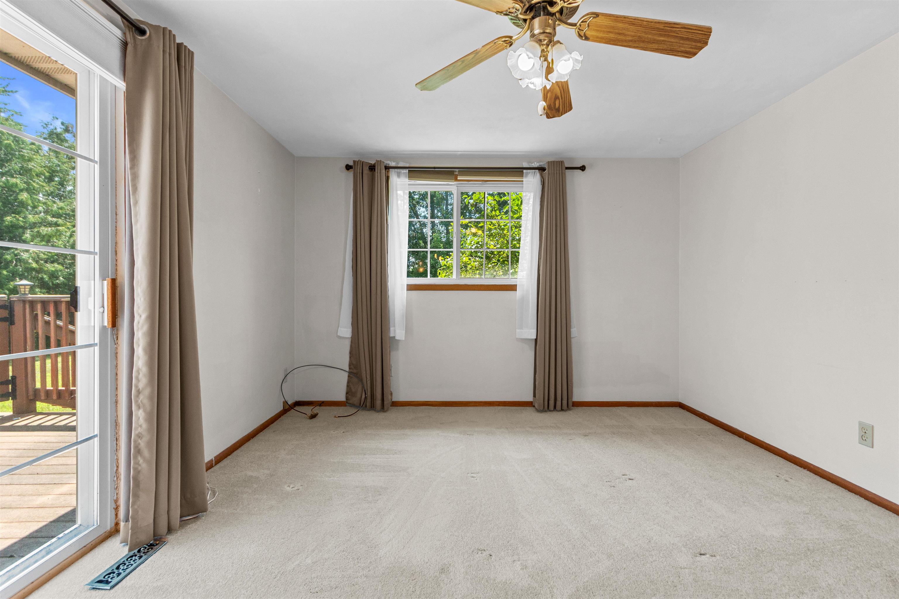 3021 KATHERINE CIRCLE, Plover, Wisconsin 54467, 3 Bedrooms Bedrooms, ,1 BathroomBathrooms,Residential,For Sale,3021 KATHERINE CIRCLE,22603536