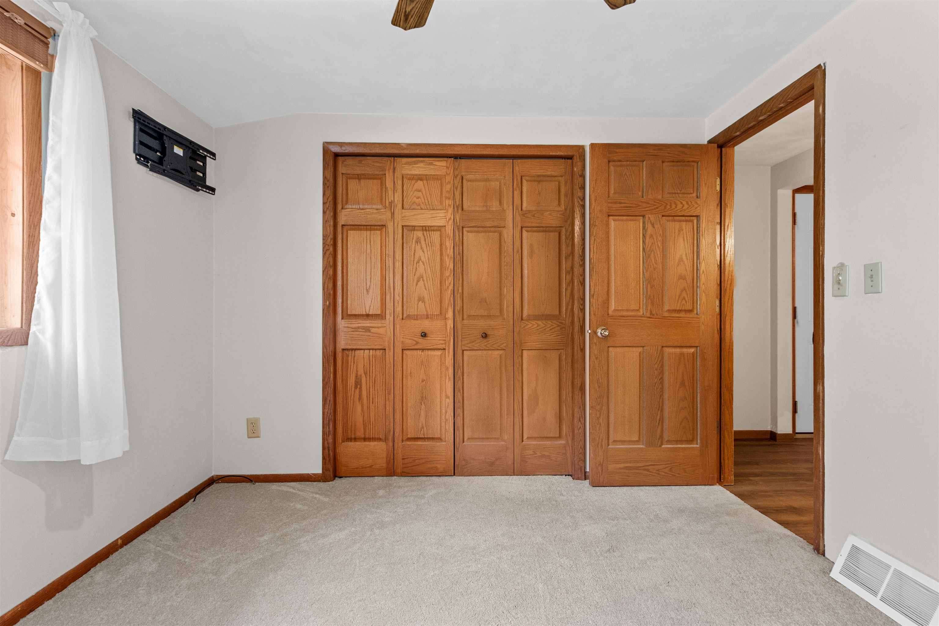 3021 KATHERINE CIRCLE, Plover, Wisconsin 54467, 3 Bedrooms Bedrooms, ,1 BathroomBathrooms,Residential,For Sale,3021 KATHERINE CIRCLE,22603536