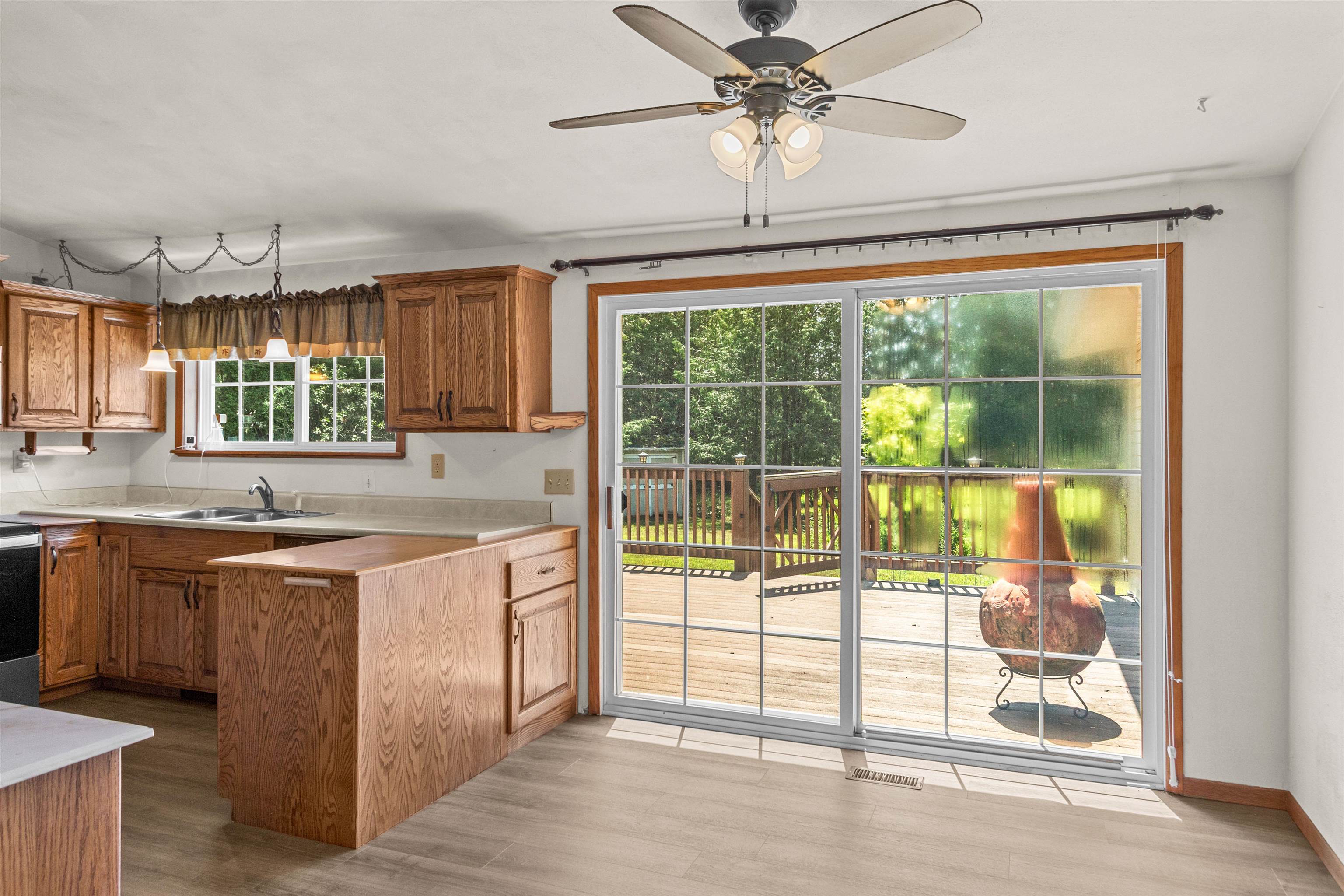 3021 KATHERINE CIRCLE, Plover, Wisconsin 54467, 3 Bedrooms Bedrooms, ,1 BathroomBathrooms,Residential,For Sale,3021 KATHERINE CIRCLE,22603536