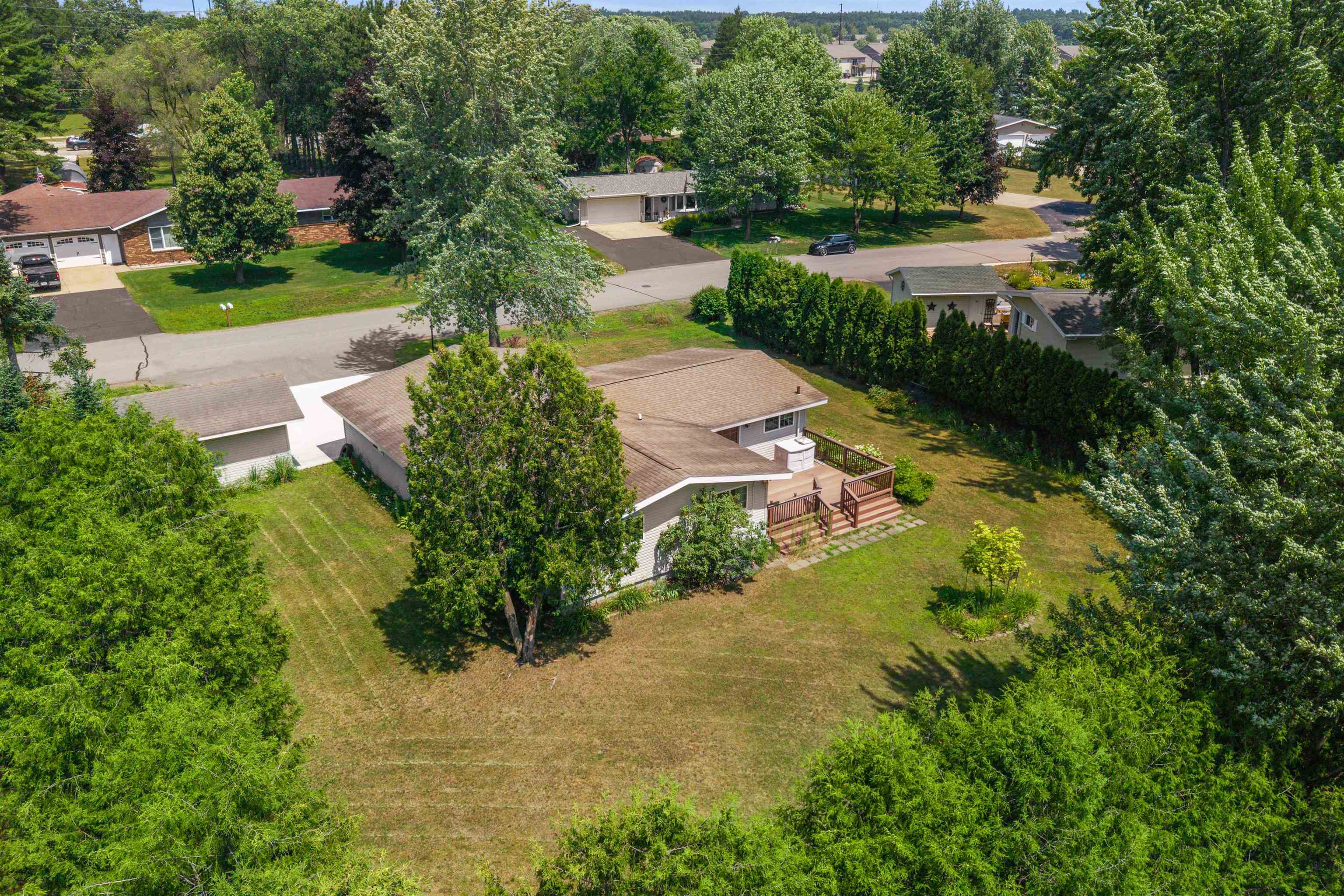 3021 KATHERINE CIRCLE, Plover, Wisconsin 54467, 3 Bedrooms Bedrooms, ,1 BathroomBathrooms,Residential,For Sale,3021 KATHERINE CIRCLE,22603536