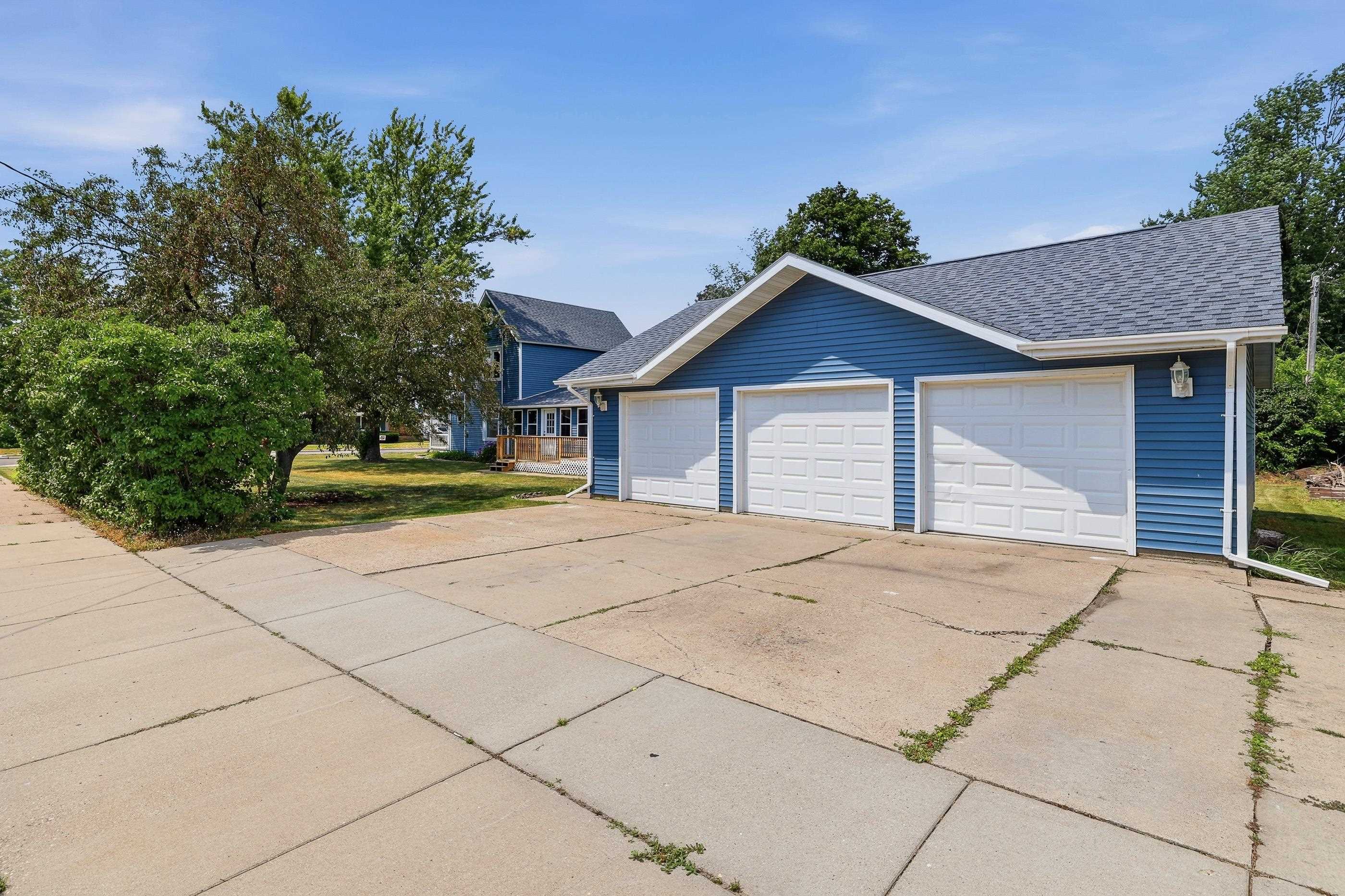 431 9TH STREET SOUTH, Wisconsin Rapids, Wisconsin 54494, 4 Bedrooms Bedrooms, ,2 BathroomsBathrooms,Residential,For Sale,431 9TH STREET SOUTH,22603537