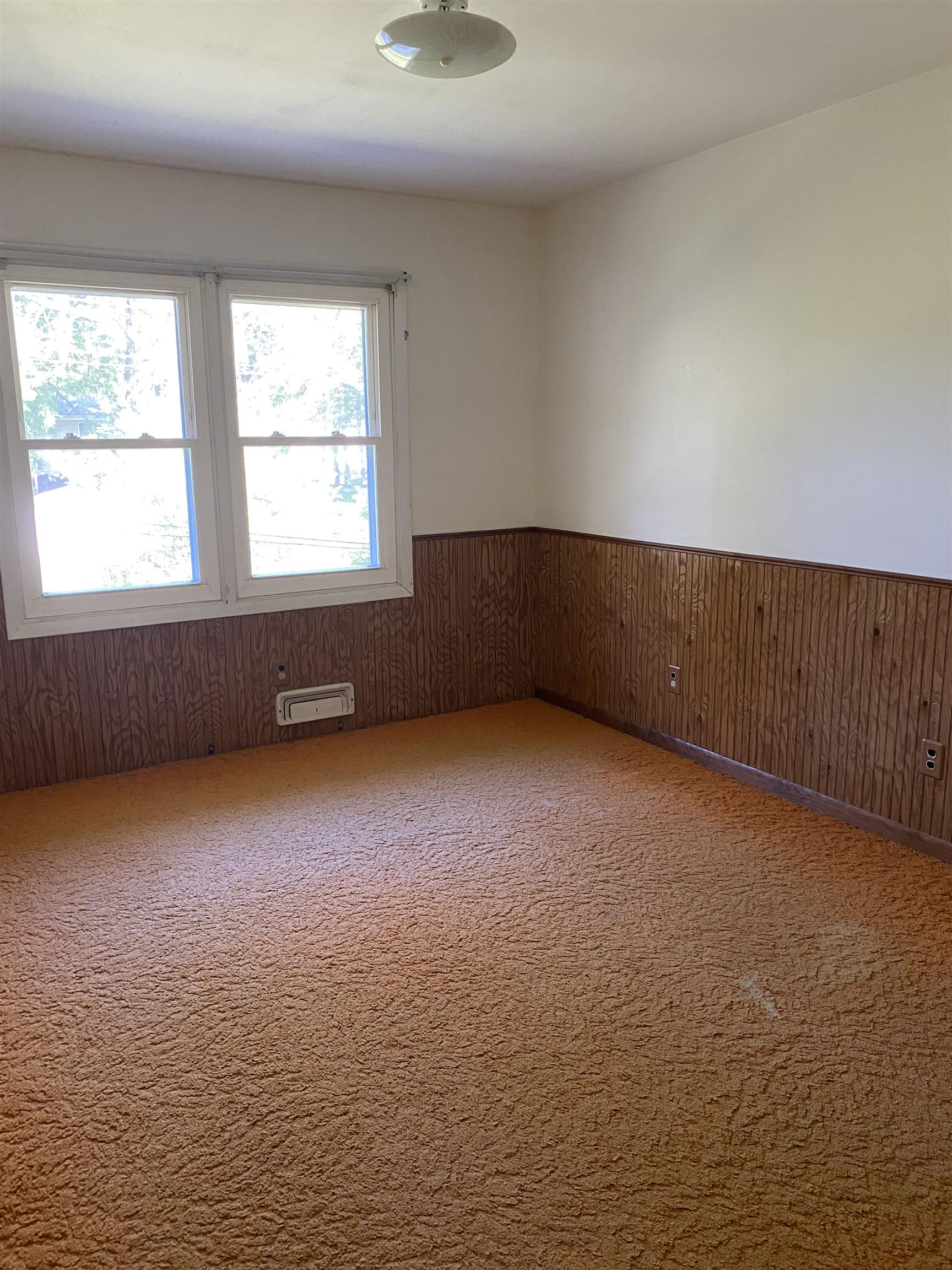 3030 S 13TH STREET, Wisconsin Rapids, Wisconsin 54494, 5 Bedrooms Bedrooms, ,2 BathroomsBathrooms,Residential,For Sale,3030 S 13TH STREET,22603538