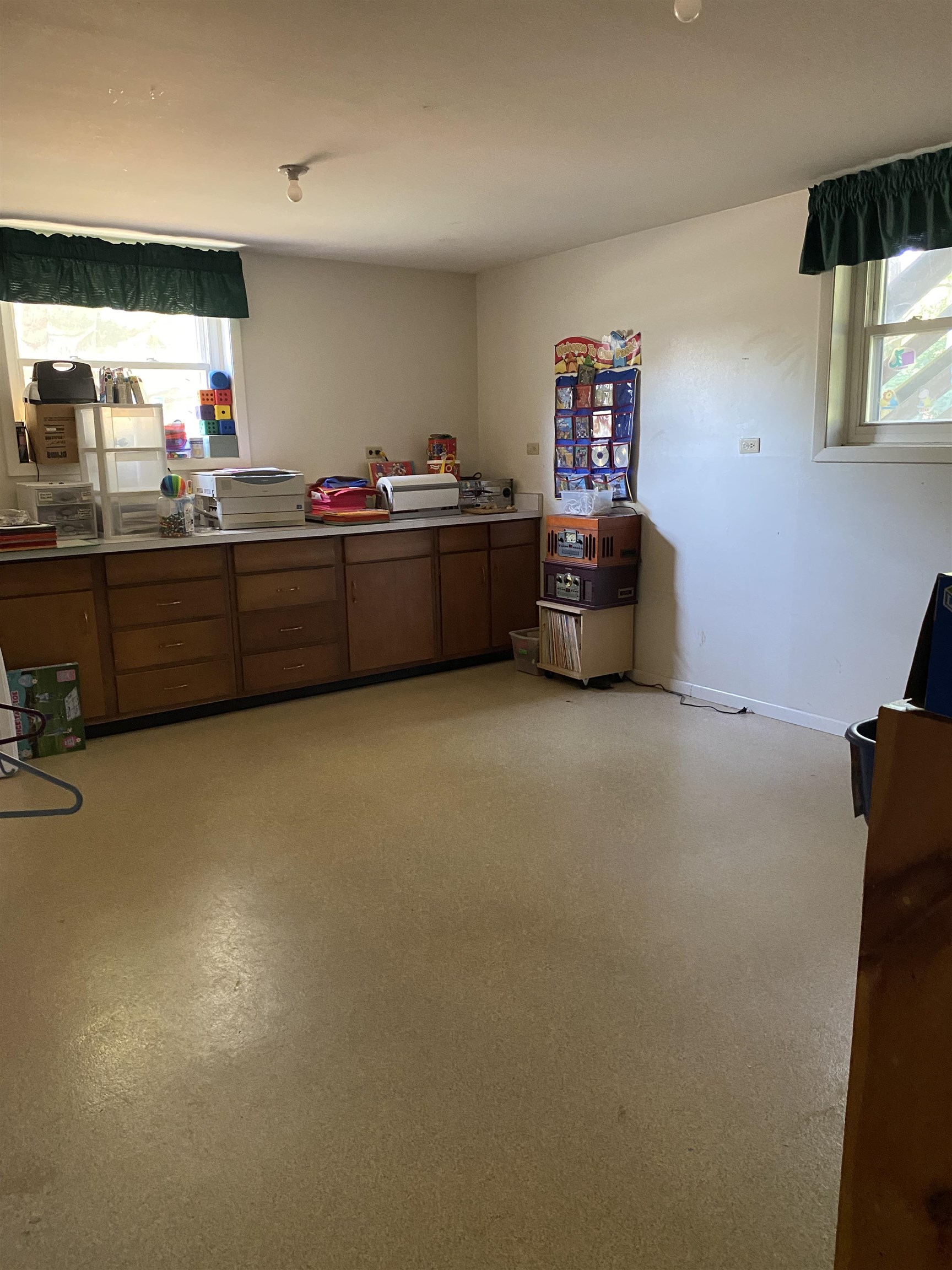 3030 S 13TH STREET, Wisconsin Rapids, Wisconsin 54494, 5 Bedrooms Bedrooms, ,2 BathroomsBathrooms,Residential,For Sale,3030 S 13TH STREET,22603538