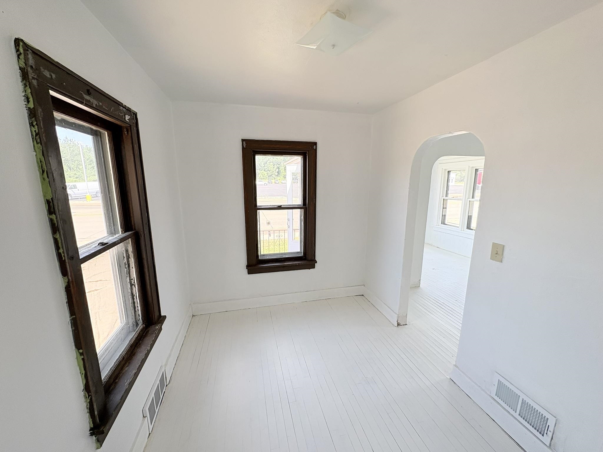 2261 W GRAND AVENUE, Wisconsin Rapids, Wisconsin 54495, 2 Bedrooms Bedrooms, ,1 BathroomBathrooms,Residential,For Sale,2261 W GRAND AVENUE,22603544