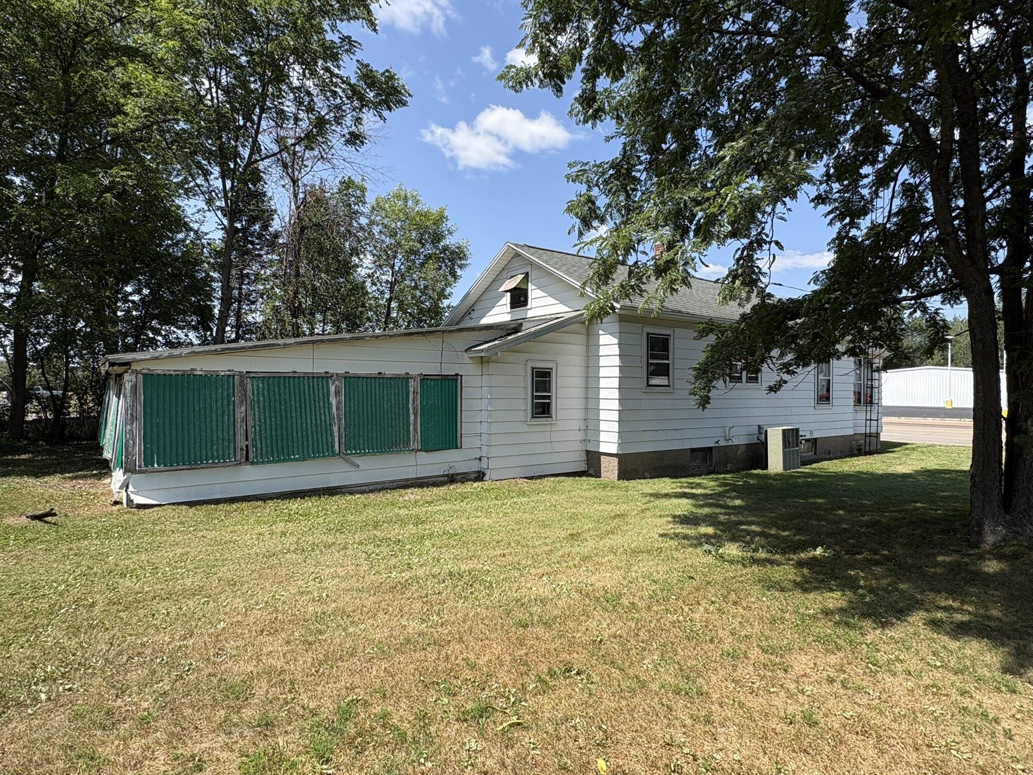 2261 W GRAND AVENUE, Wisconsin Rapids, Wisconsin 54495, 2 Bedrooms Bedrooms, ,1 BathroomBathrooms,Residential,For Sale,2261 W GRAND AVENUE,22603544
