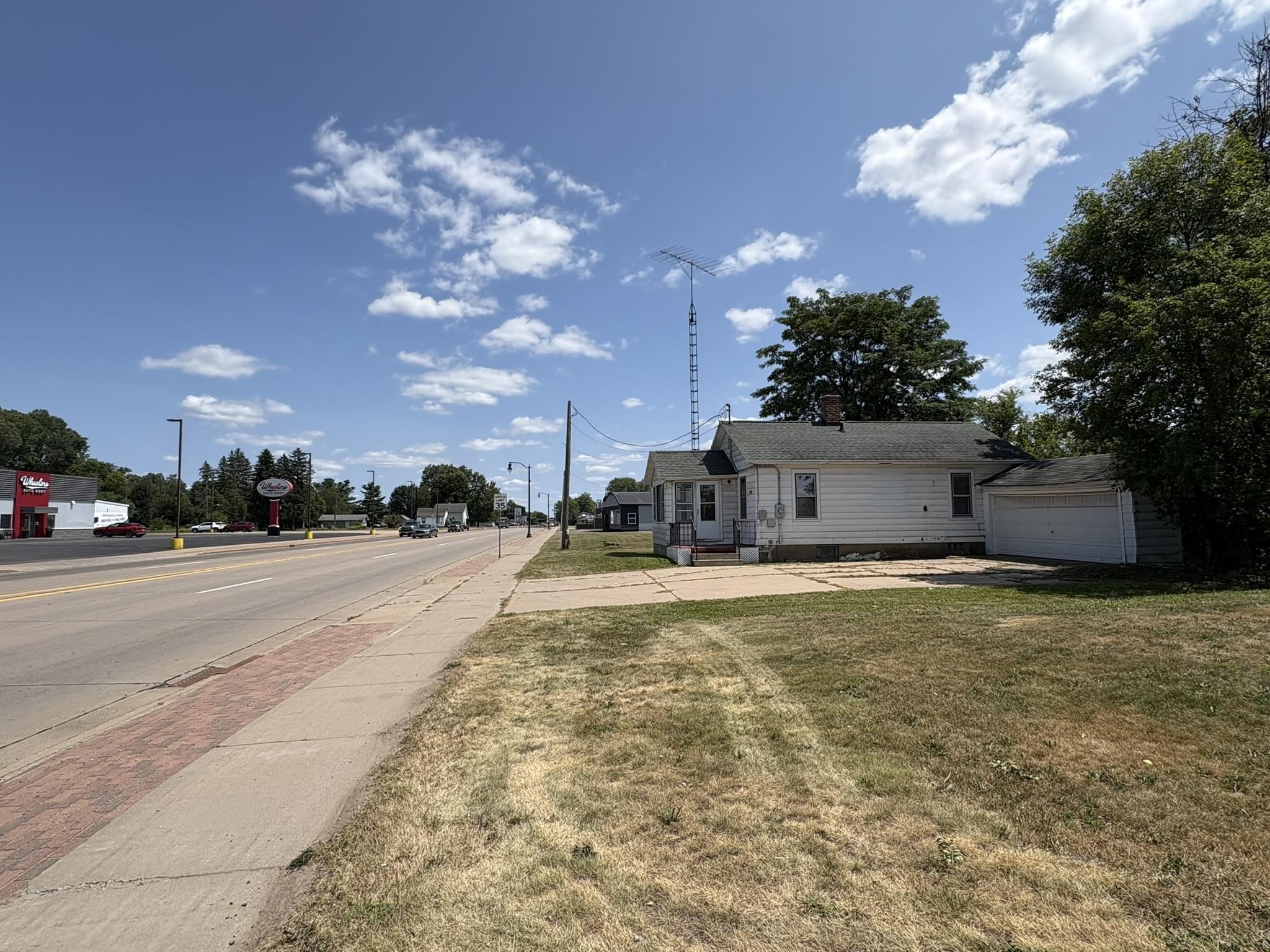 2261 W GRAND AVENUE, Wisconsin Rapids, Wisconsin 54495, 2 Bedrooms Bedrooms, ,1 BathroomBathrooms,Residential,For Sale,2261 W GRAND AVENUE,22603544