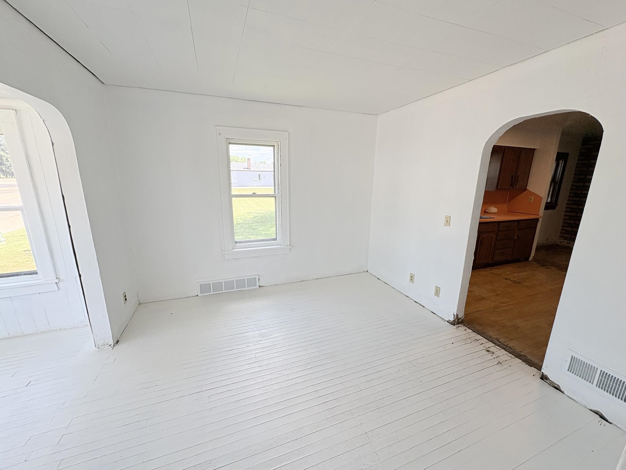2261 W GRAND AVENUE, Wisconsin Rapids, Wisconsin 54495, 2 Bedrooms Bedrooms, ,1 BathroomBathrooms,Residential,For Sale,2261 W GRAND AVENUE,22603544