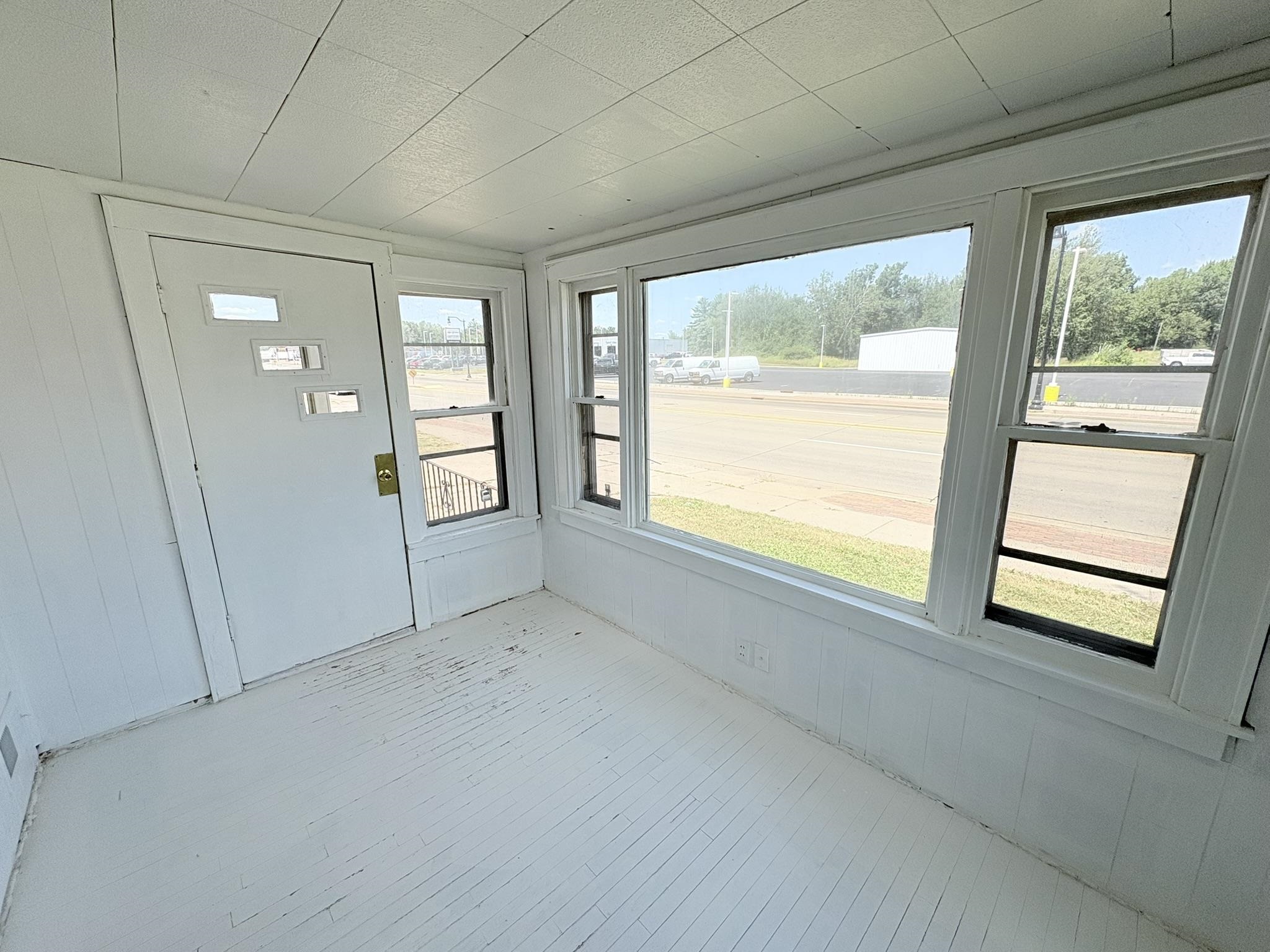 2261 W GRAND AVENUE, Wisconsin Rapids, Wisconsin 54495, 2 Bedrooms Bedrooms, ,1 BathroomBathrooms,Residential,For Sale,2261 W GRAND AVENUE,22603544