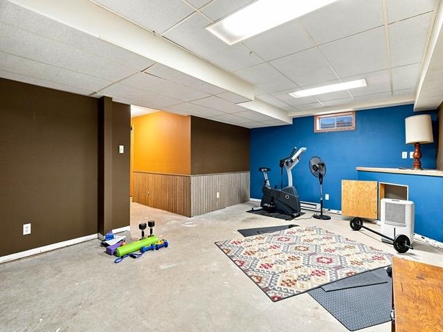 1213 W JEFFERSON STREET, Marshfield, Wisconsin 54449, 4 Bedrooms Bedrooms, ,2 BathroomsBathrooms,Residential,For Sale,1213 W JEFFERSON STREET,22603545