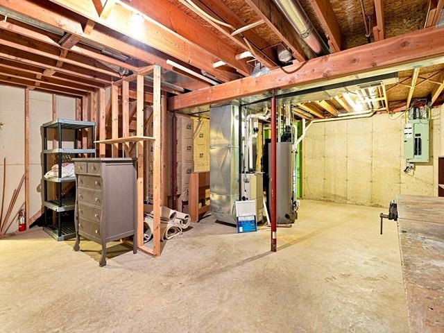 1213 W JEFFERSON STREET, Marshfield, Wisconsin 54449, 4 Bedrooms Bedrooms, ,2 BathroomsBathrooms,Residential,For Sale,1213 W JEFFERSON STREET,22603545
