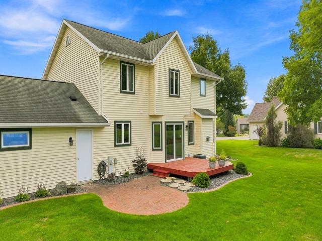 1213 W JEFFERSON STREET, Marshfield, Wisconsin 54449, 4 Bedrooms Bedrooms, ,2 BathroomsBathrooms,Residential,For Sale,1213 W JEFFERSON STREET,22603545