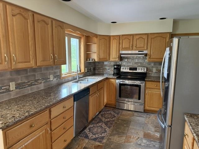 1213 W JEFFERSON STREET, Marshfield, Wisconsin 54449, 4 Bedrooms Bedrooms, ,2 BathroomsBathrooms,Residential,For Sale,1213 W JEFFERSON STREET,22603545