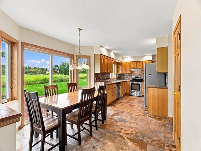 1213 W JEFFERSON STREET, Marshfield, Wisconsin 54449, 4 Bedrooms Bedrooms, ,2 BathroomsBathrooms,Residential,For Sale,1213 W JEFFERSON STREET,22603545