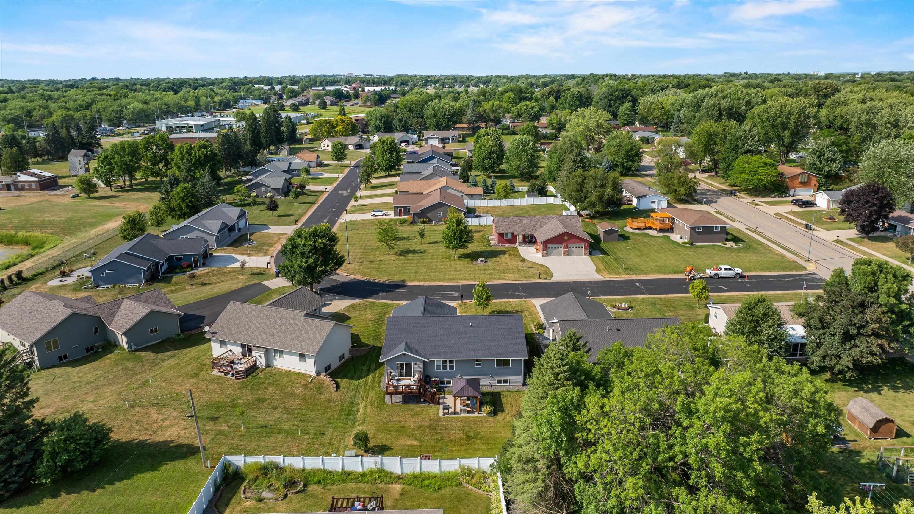 2818 PEACHTREE CIRCLE, Marshfield, Wisconsin 54449, 4 Bedrooms Bedrooms, ,3 BathroomsBathrooms,Residential,For Sale,2818 PEACHTREE CIRCLE,22603546