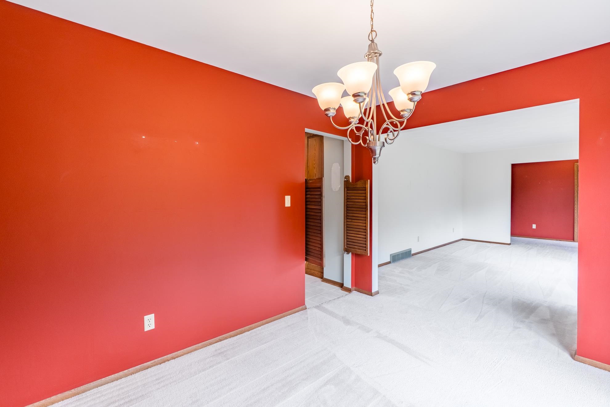 812 S 84TH AVENUE, Wausau, Wisconsin 54401, 3 Bedrooms Bedrooms, ,2 BathroomsBathrooms,Residential,For Sale,812 S 84TH AVENUE,22603548