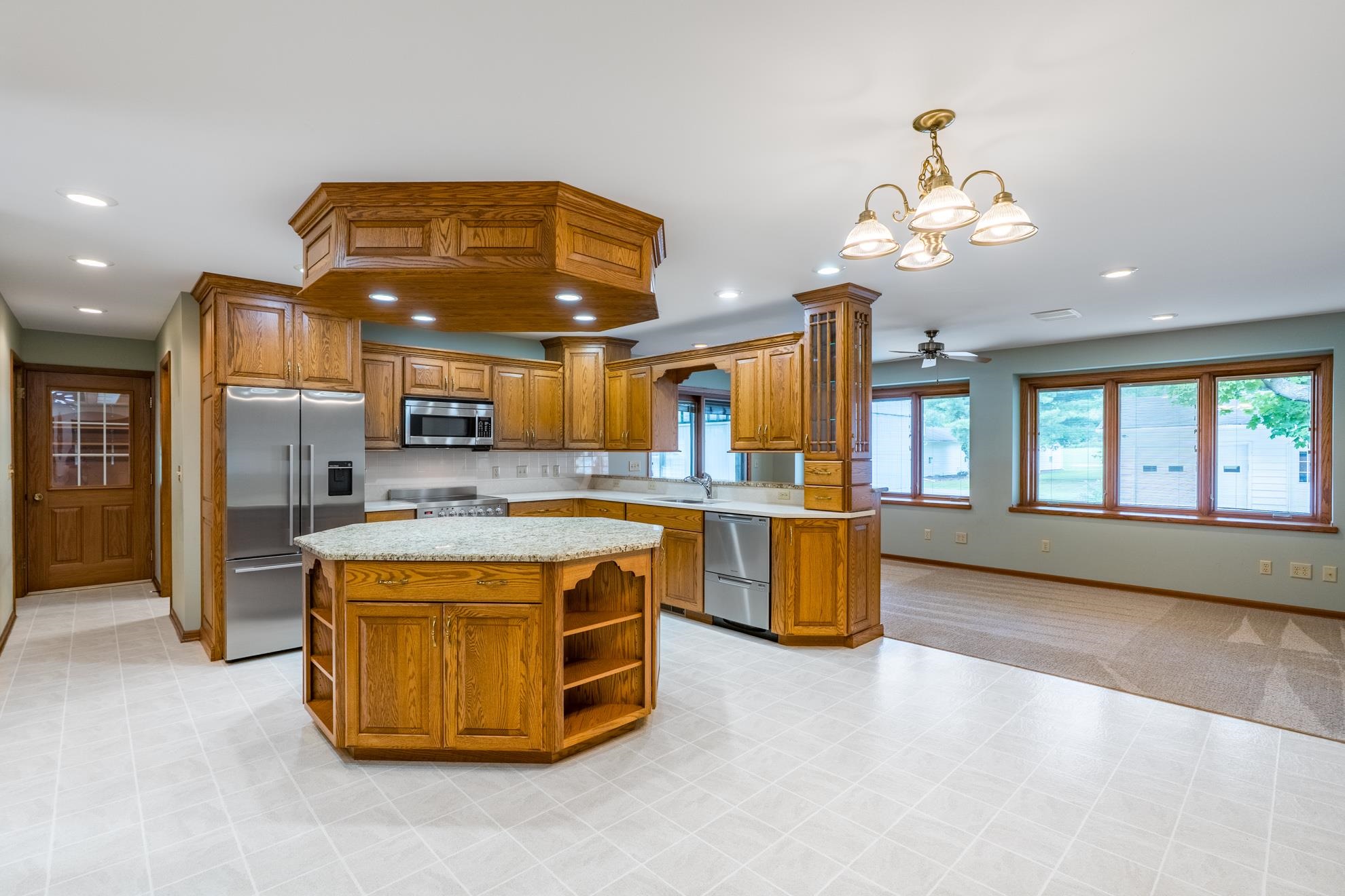 812 S 84TH AVENUE, Wausau, Wisconsin 54401, 3 Bedrooms Bedrooms, ,2 BathroomsBathrooms,Residential,For Sale,812 S 84TH AVENUE,22603548