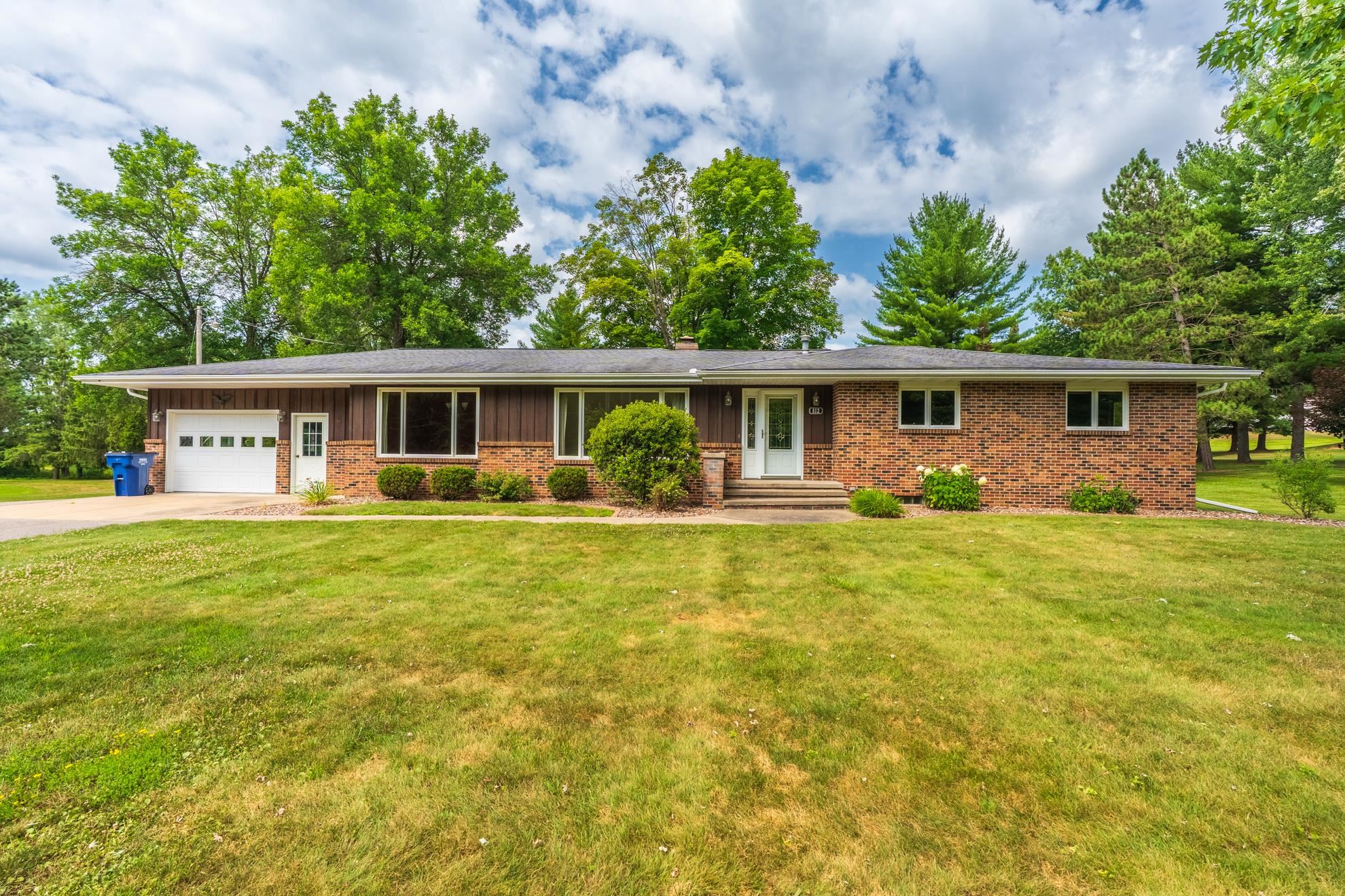 812 S 84TH AVENUE, Wausau, Wisconsin 54401, 3 Bedrooms Bedrooms, ,2 BathroomsBathrooms,Residential,For Sale,812 S 84TH AVENUE,22603548