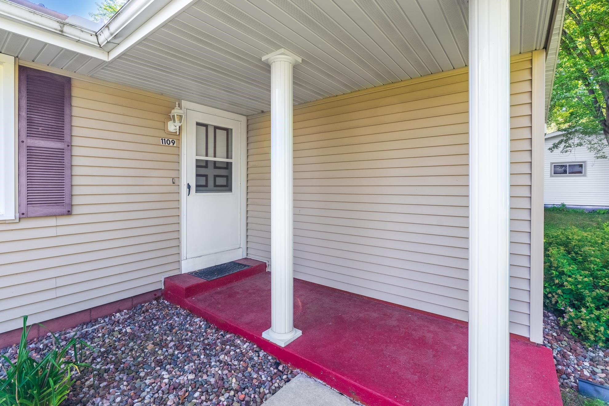 1109 JEFFERSON STREET, Merrill, Wisconsin 54452, 3 Bedrooms Bedrooms, ,1 BathroomBathrooms,Residential,For Sale,1109 JEFFERSON STREET,22603551