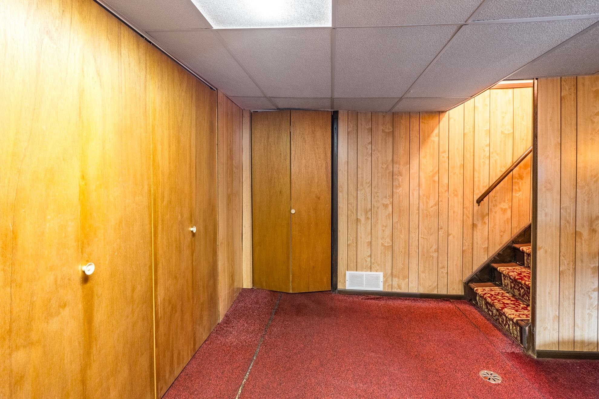 1109 JEFFERSON STREET, Merrill, Wisconsin 54452, 3 Bedrooms Bedrooms, ,1 BathroomBathrooms,Residential,For Sale,1109 JEFFERSON STREET,22603551