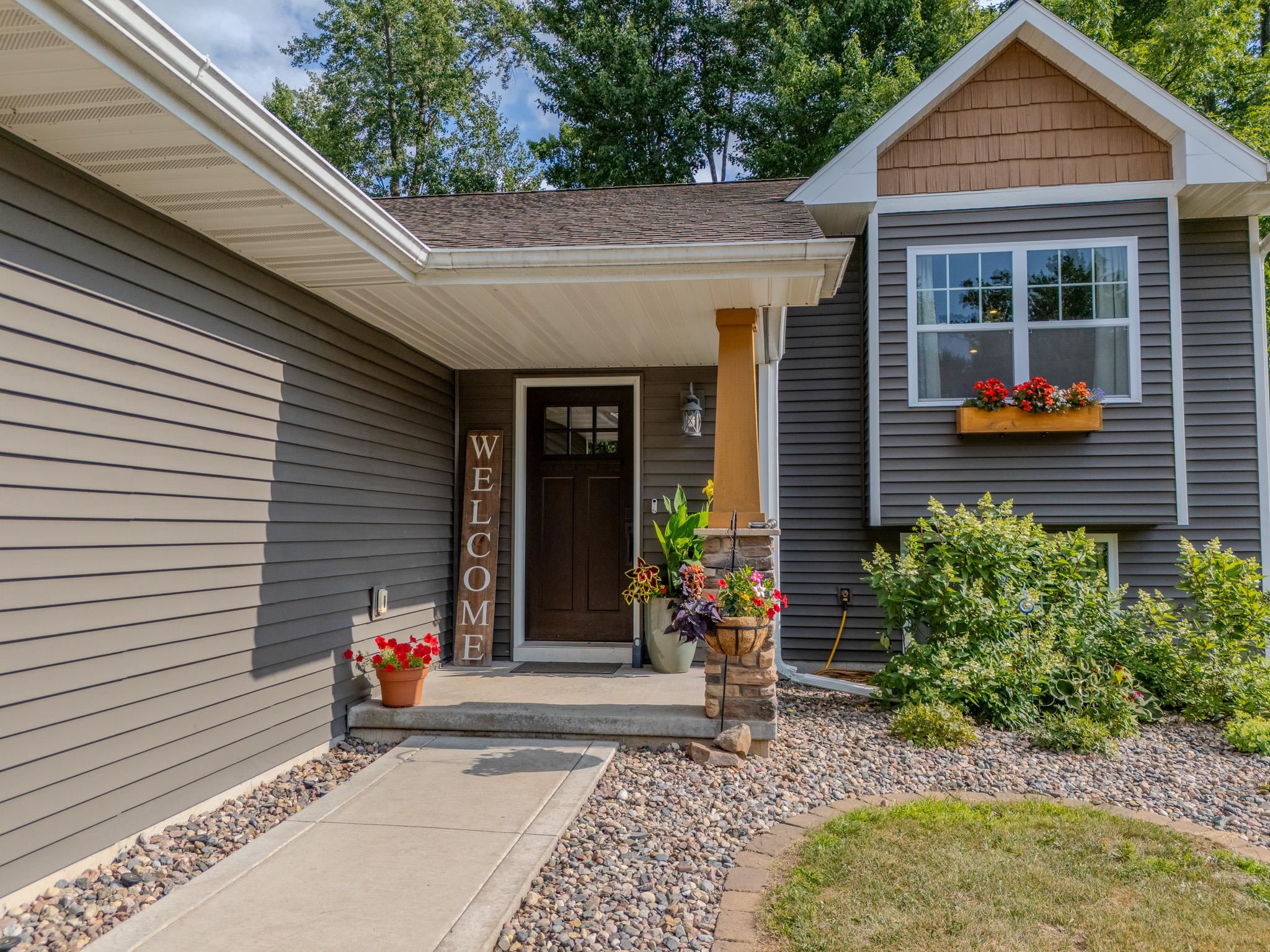 6707 CAVIN DRIVE, Wausau, Wisconsin 54401, 4 Bedrooms Bedrooms, ,3 BathroomsBathrooms,Residential,For Sale,6707 CAVIN DRIVE,22603555