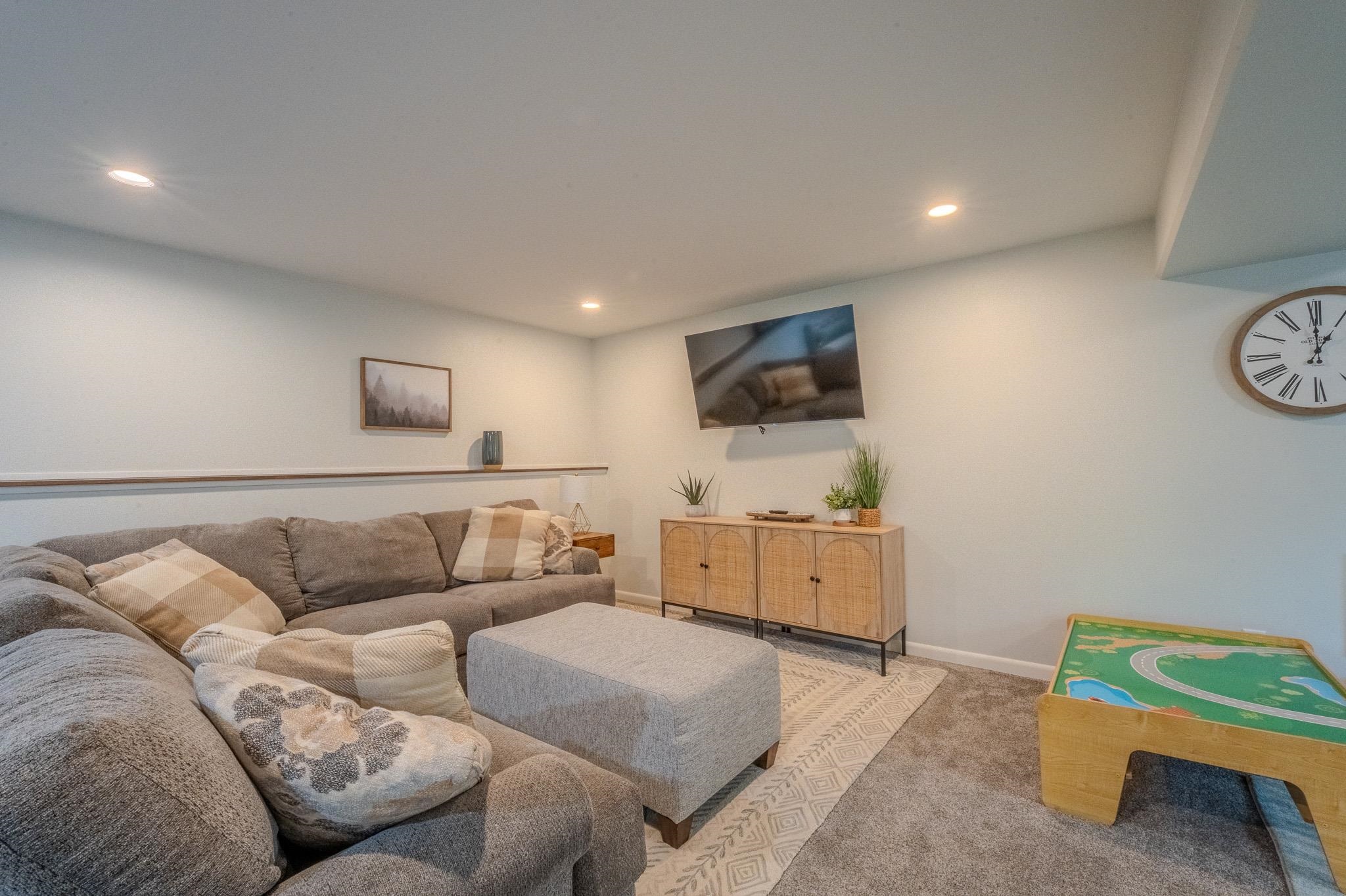 6707 CAVIN DRIVE, Wausau, Wisconsin 54401, 4 Bedrooms Bedrooms, ,3 BathroomsBathrooms,Residential,For Sale,6707 CAVIN DRIVE,22603555