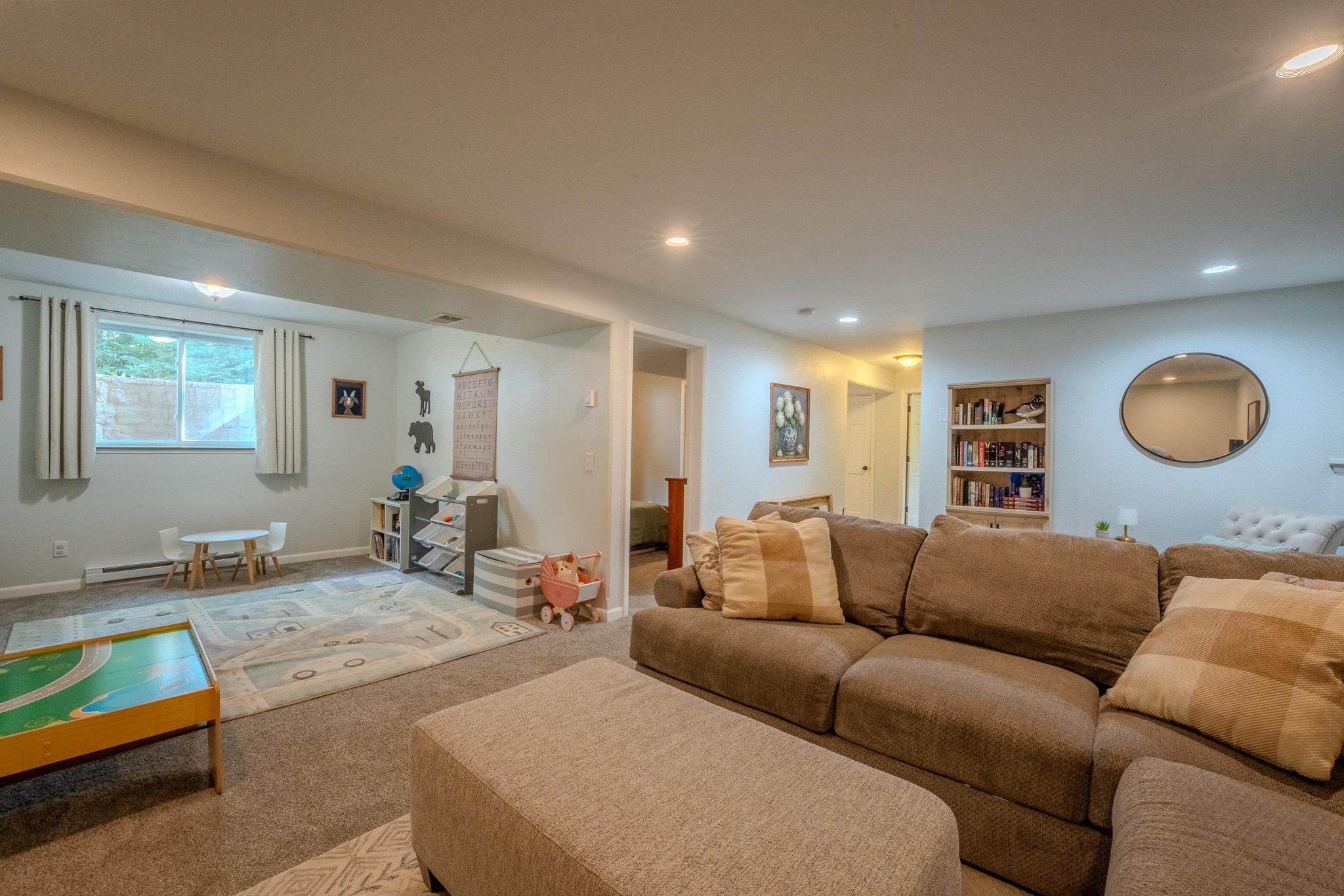 6707 CAVIN DRIVE, Wausau, Wisconsin 54401, 4 Bedrooms Bedrooms, ,3 BathroomsBathrooms,Residential,For Sale,6707 CAVIN DRIVE,22603555