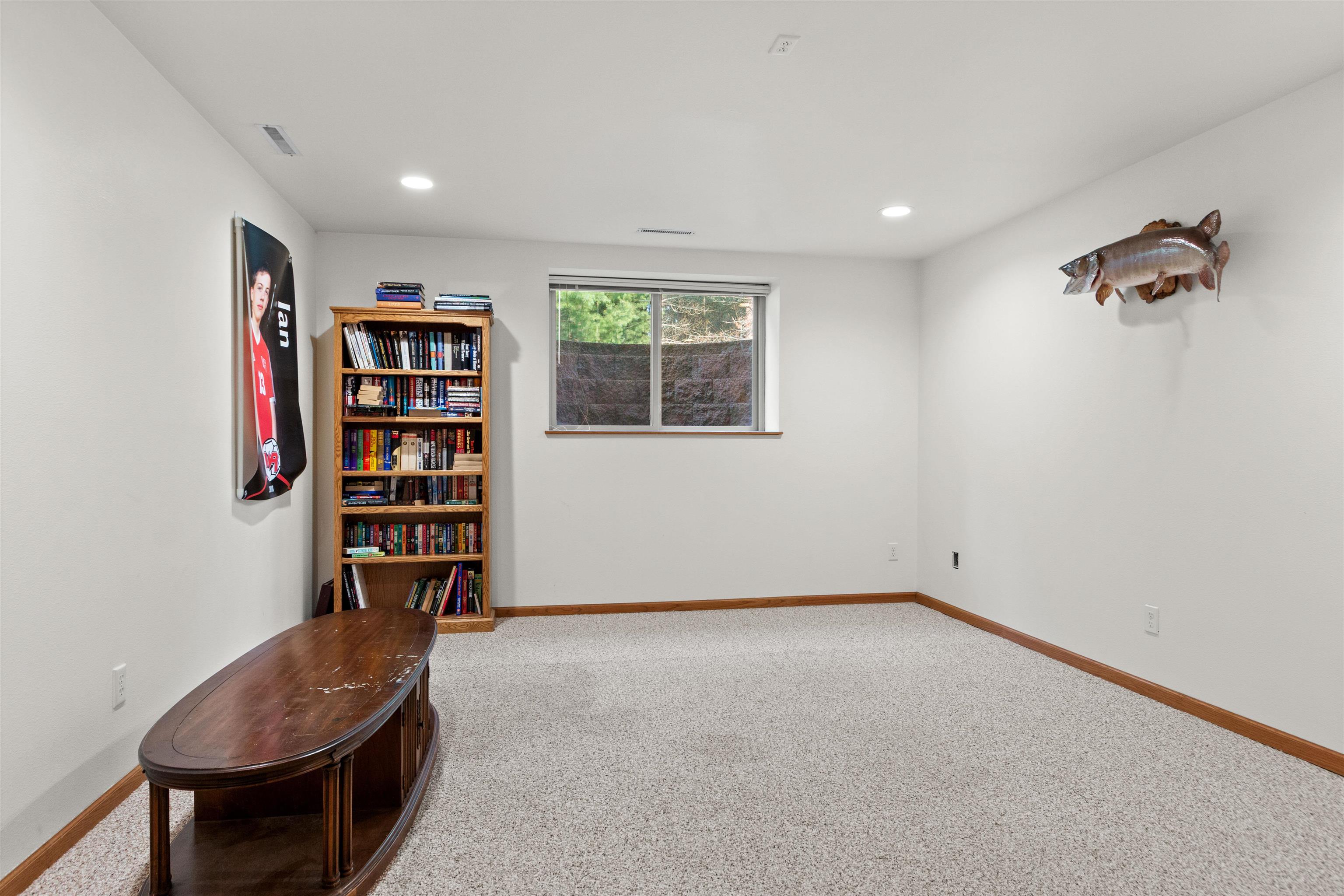 6220 POINTE PLACE, Wisconsin Rapids, Wisconsin 54494, 3 Bedrooms Bedrooms, ,3 BathroomsBathrooms,Residential,For Sale,6220 POINTE PLACE,22603556