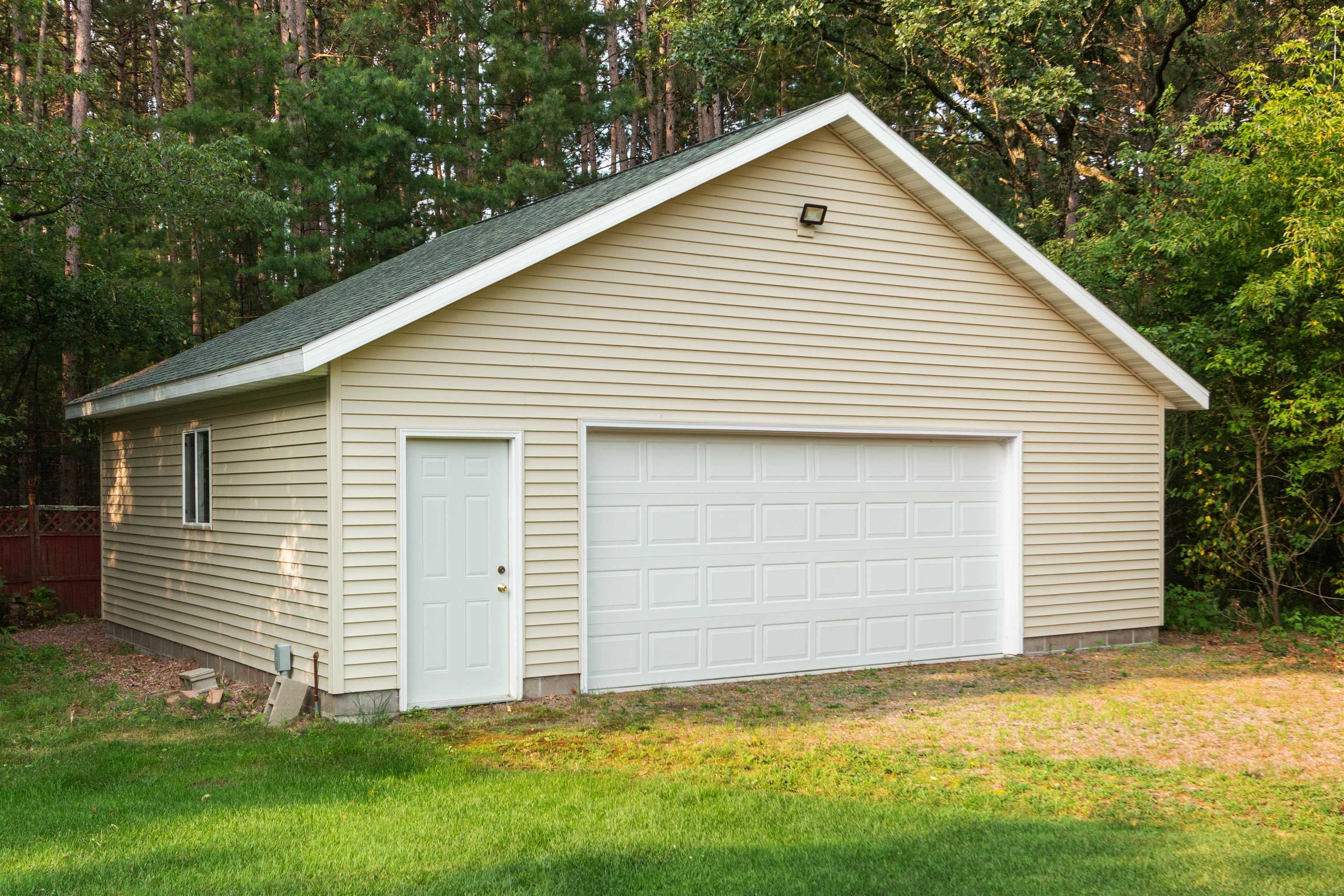 6220 POINTE PLACE, Wisconsin Rapids, Wisconsin 54494, 3 Bedrooms Bedrooms, ,3 BathroomsBathrooms,Residential,For Sale,6220 POINTE PLACE,22603556