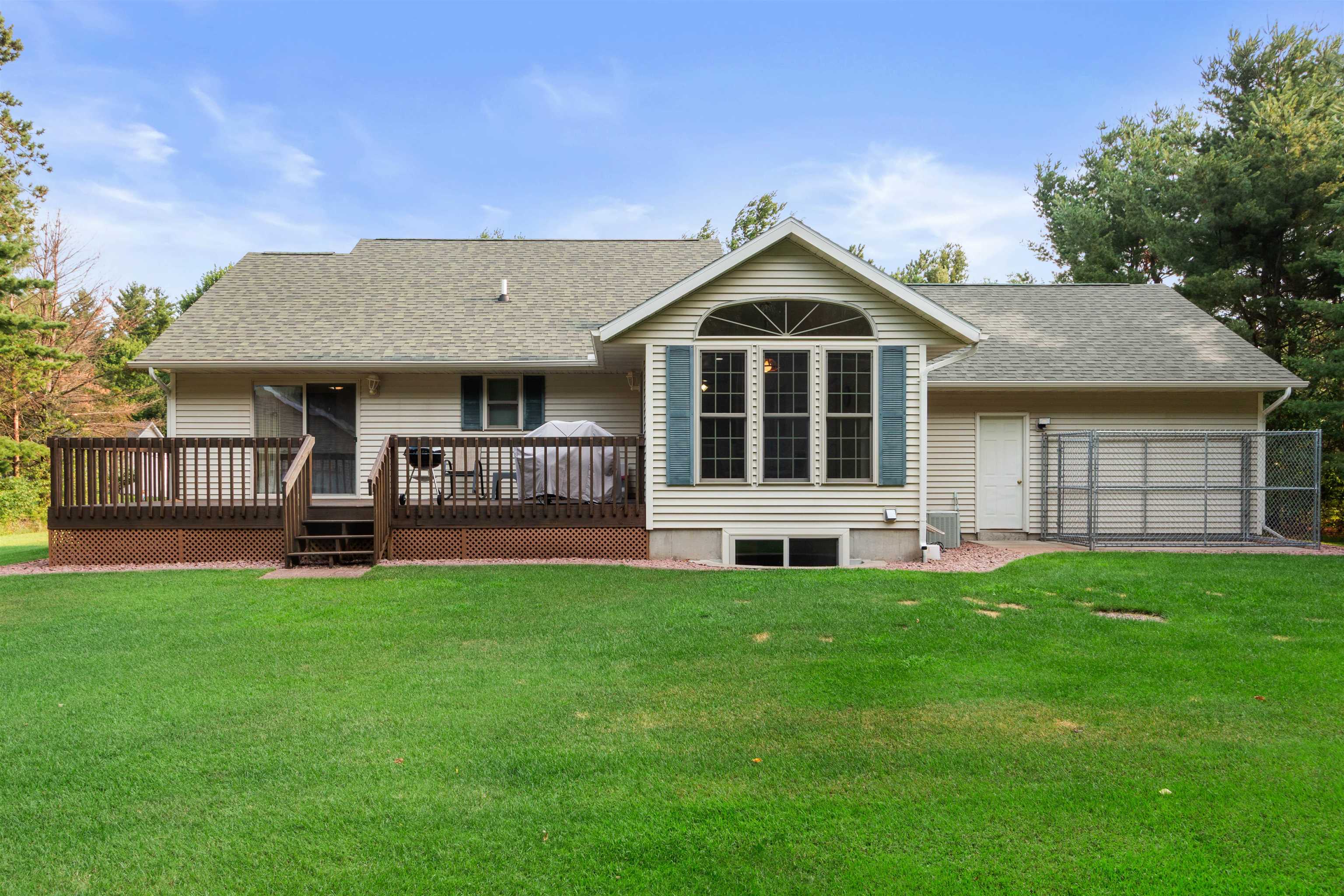 6220 POINTE PLACE, Wisconsin Rapids, Wisconsin 54494, 3 Bedrooms Bedrooms, ,3 BathroomsBathrooms,Residential,For Sale,6220 POINTE PLACE,22603556
