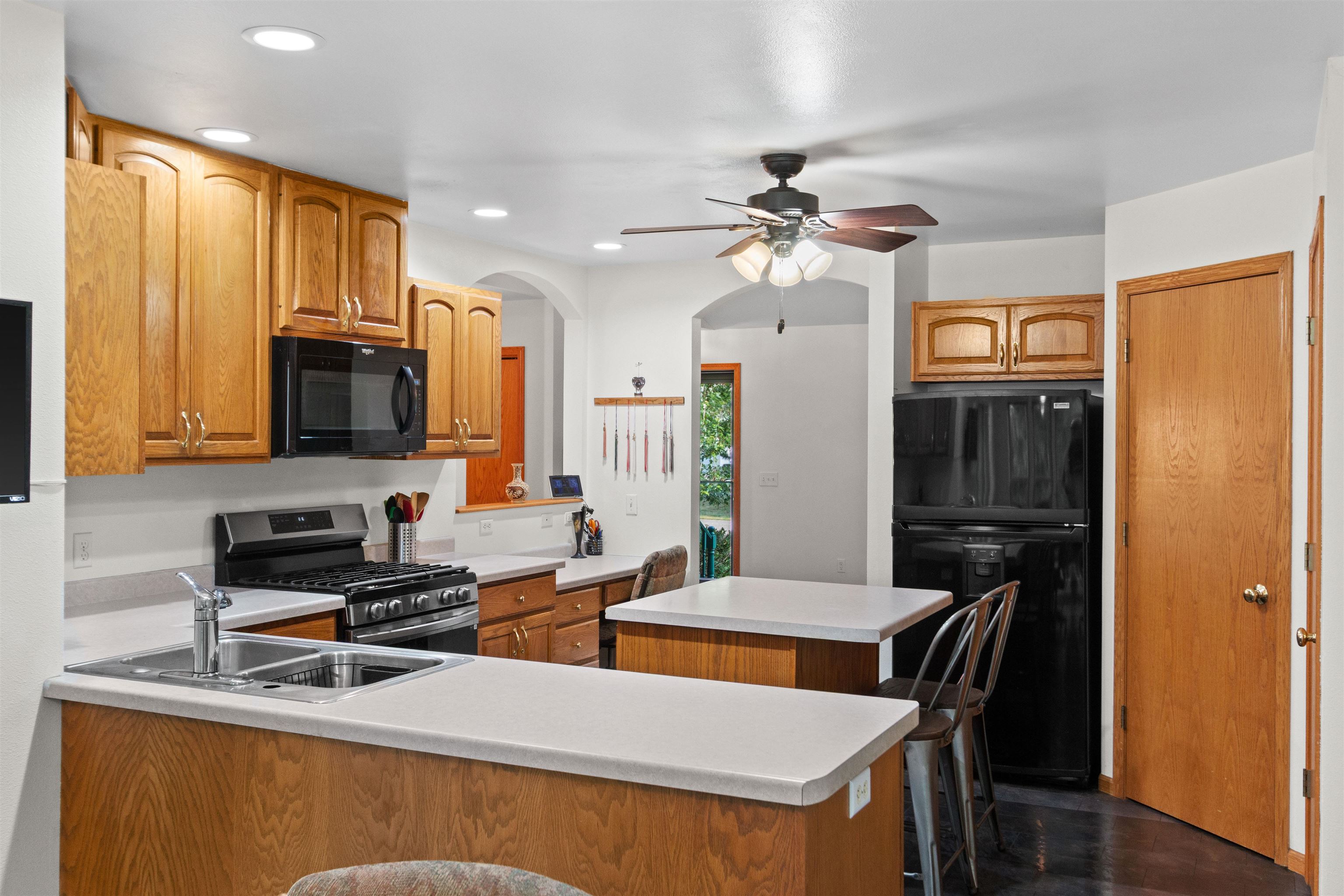 6220 POINTE PLACE, Wisconsin Rapids, Wisconsin 54494, 3 Bedrooms Bedrooms, ,3 BathroomsBathrooms,Residential,For Sale,6220 POINTE PLACE,22603556