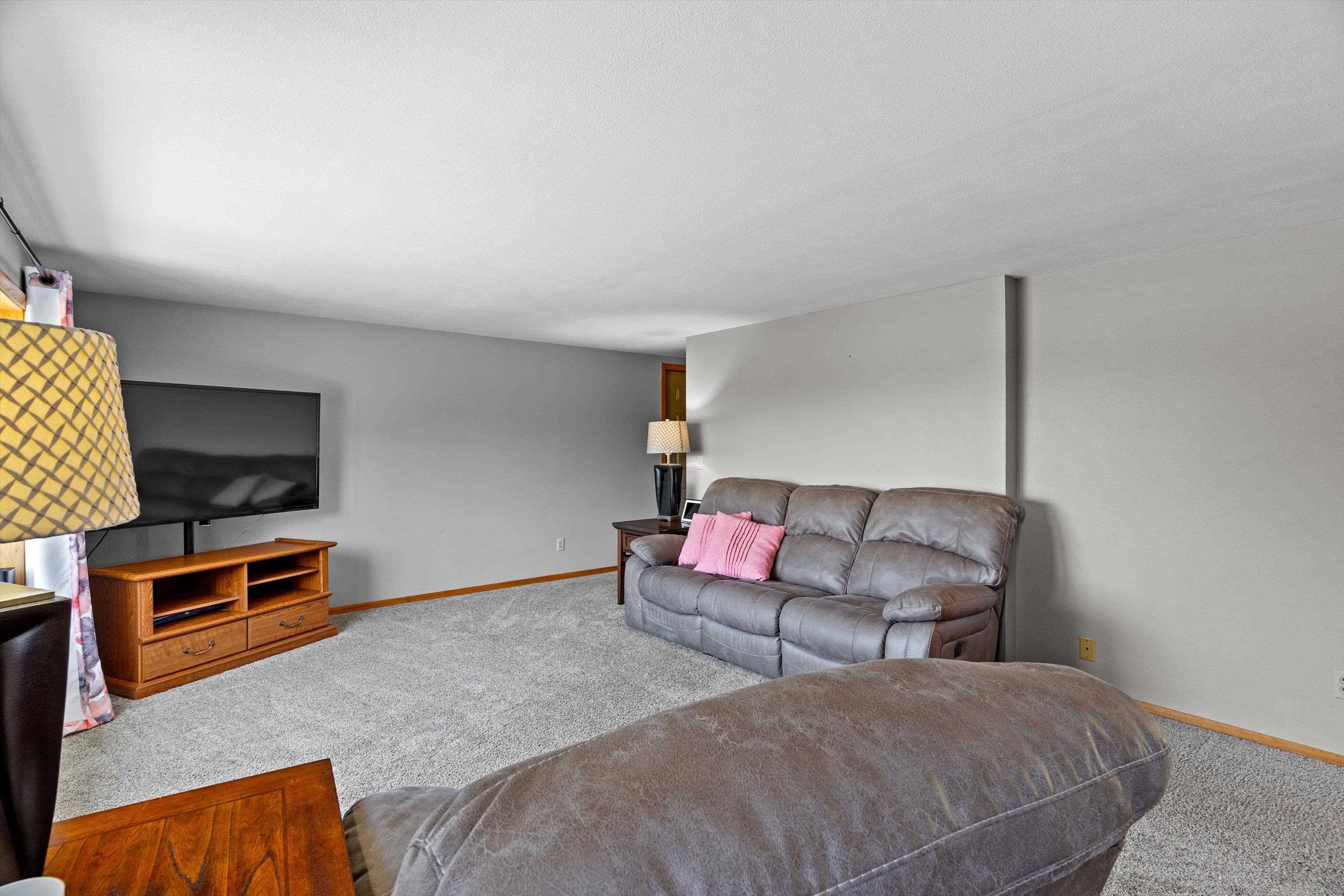 116395 RIVERSIDE ROAD, Marshfield, Wisconsin 54449, 3 Bedrooms Bedrooms, ,3 BathroomsBathrooms,Residential,For Sale,116395 RIVERSIDE ROAD,22603557