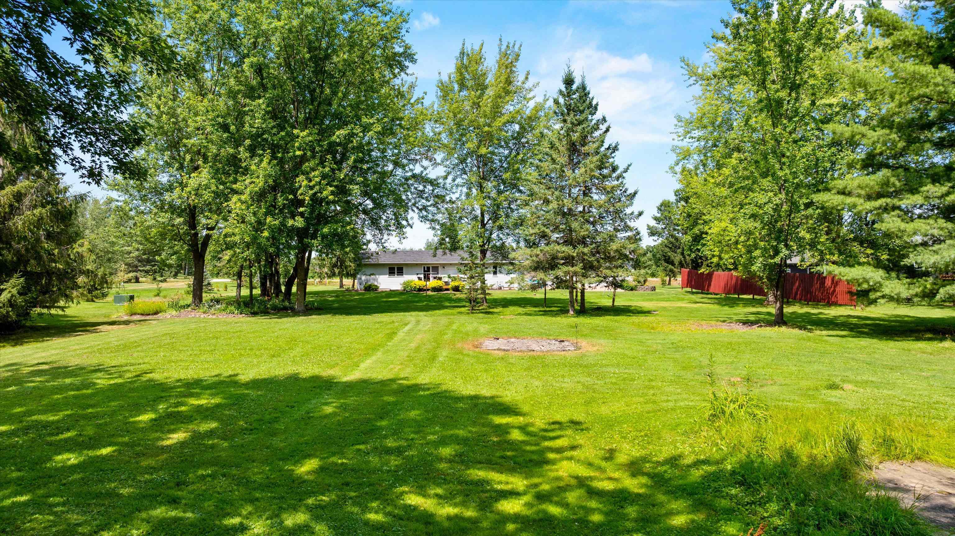 116395 RIVERSIDE ROAD, Marshfield, Wisconsin 54449, 3 Bedrooms Bedrooms, ,3 BathroomsBathrooms,Residential,For Sale,116395 RIVERSIDE ROAD,22603557