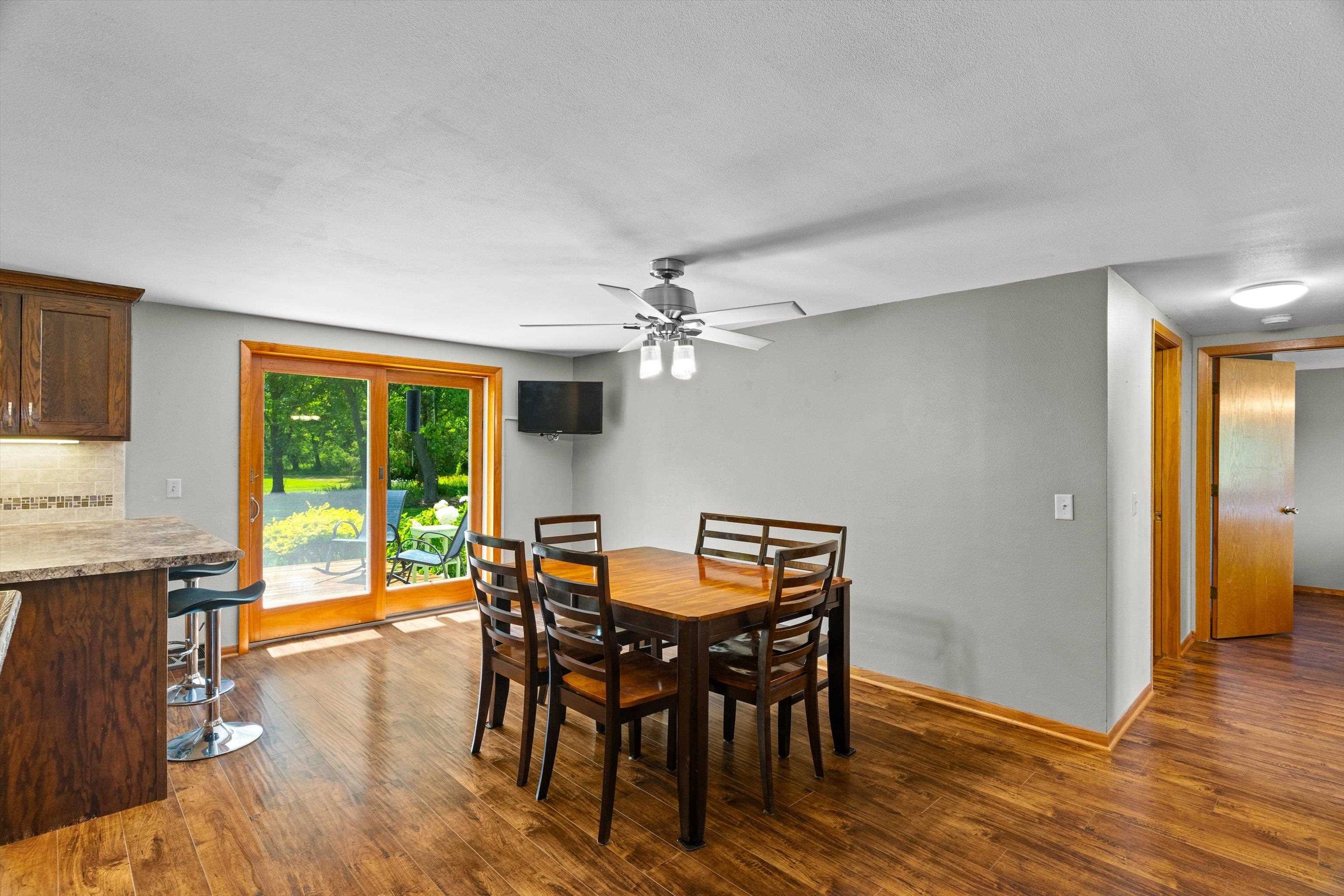 116395 RIVERSIDE ROAD, Marshfield, Wisconsin 54449, 3 Bedrooms Bedrooms, ,3 BathroomsBathrooms,Residential,For Sale,116395 RIVERSIDE ROAD,22603557