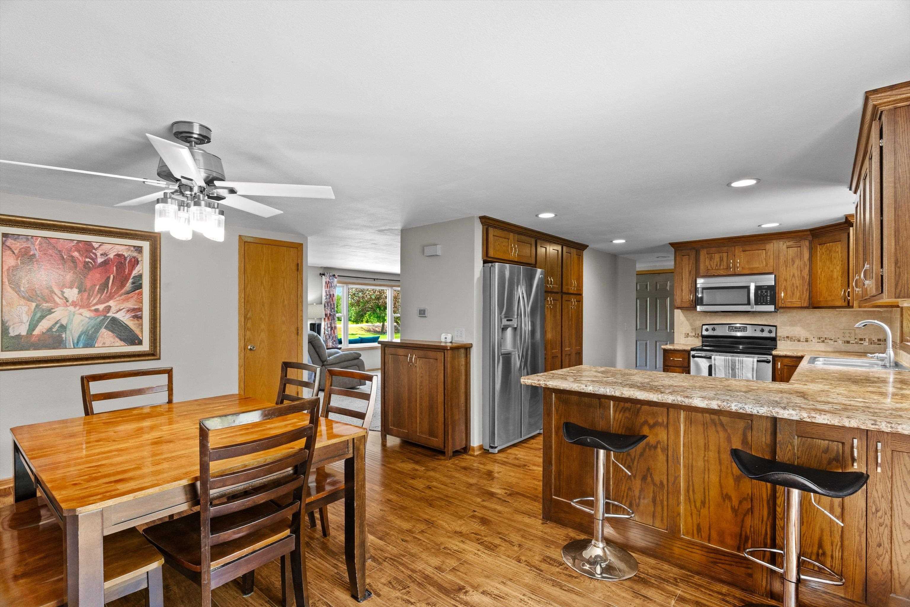 116395 RIVERSIDE ROAD, Marshfield, Wisconsin 54449, 3 Bedrooms Bedrooms, ,3 BathroomsBathrooms,Residential,For Sale,116395 RIVERSIDE ROAD,22603557