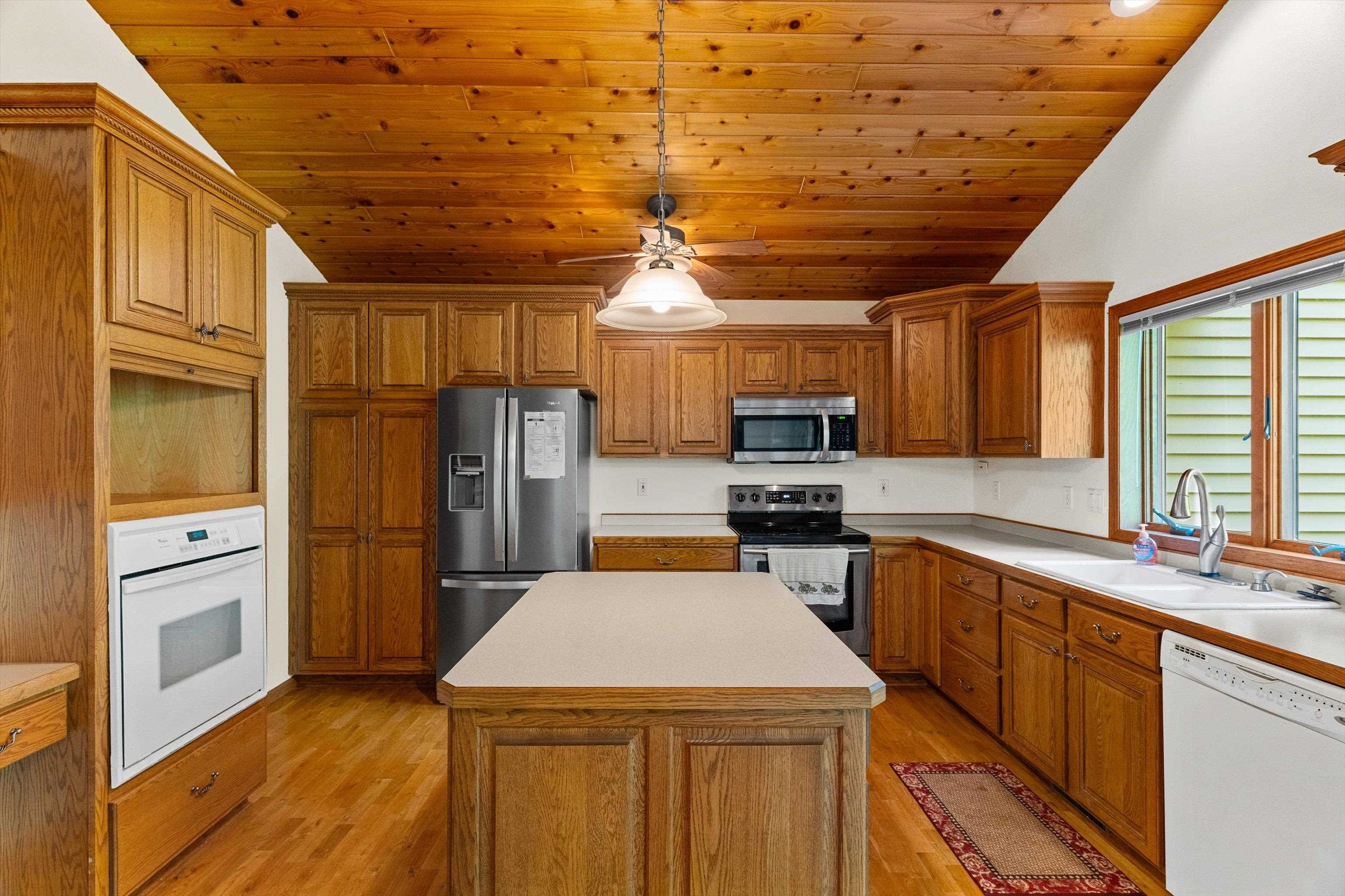 1201 W 11TH STREET, Marshfield, Wisconsin 54449, 3 Bedrooms Bedrooms, ,3 BathroomsBathrooms,Residential,For Sale,1201 W 11TH STREET,22603559