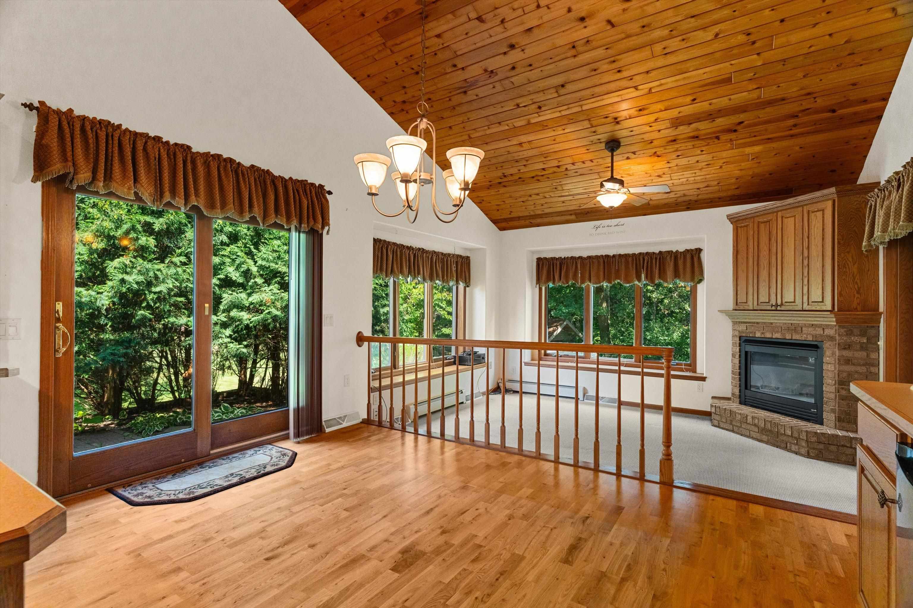 1201 W 11TH STREET, Marshfield, Wisconsin 54449, 3 Bedrooms Bedrooms, ,3 BathroomsBathrooms,Residential,For Sale,1201 W 11TH STREET,22603559