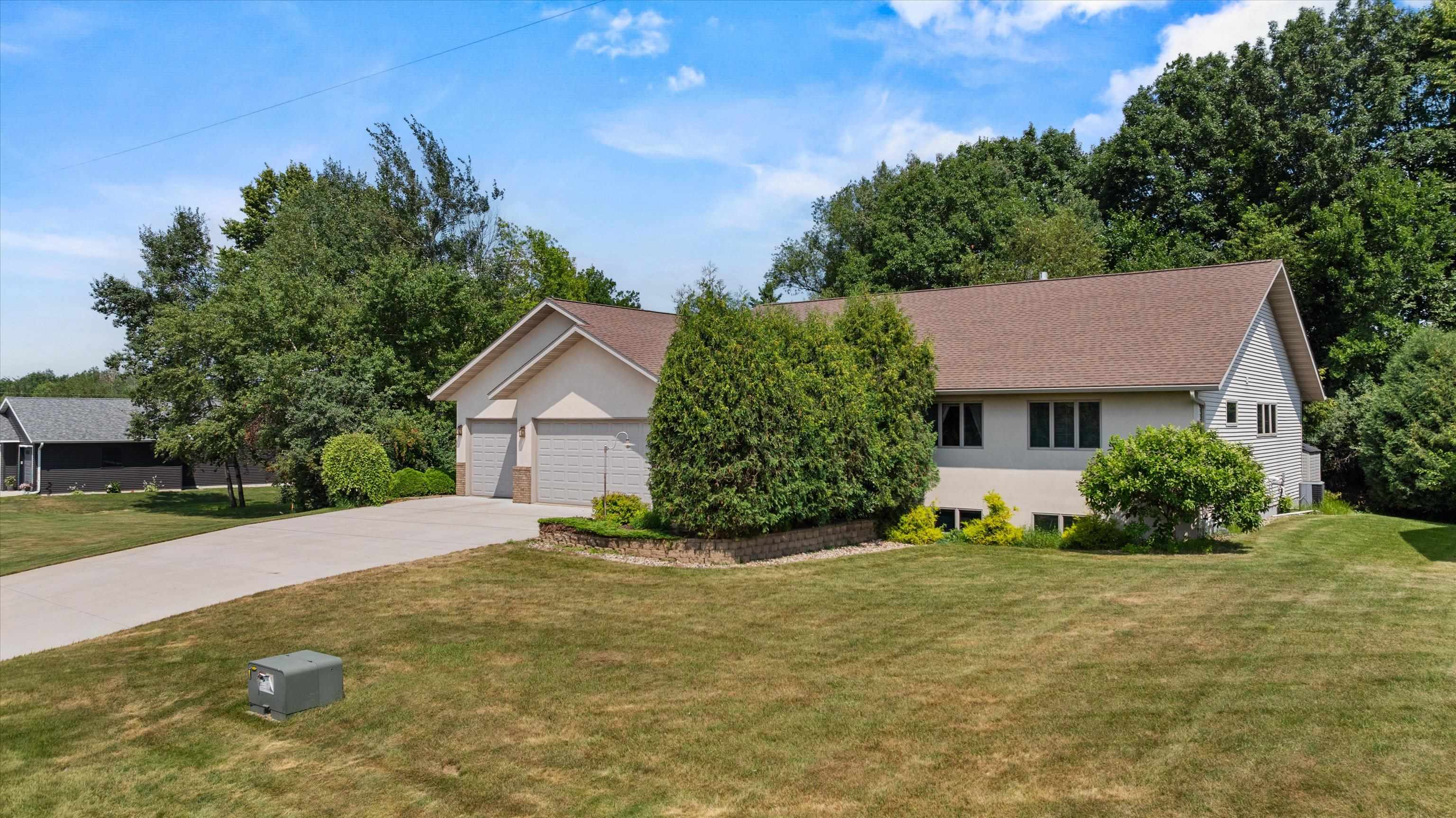 1201 W 11TH STREET, Marshfield, Wisconsin 54449, 3 Bedrooms Bedrooms, ,3 BathroomsBathrooms,Residential,For Sale,1201 W 11TH STREET,22603559
