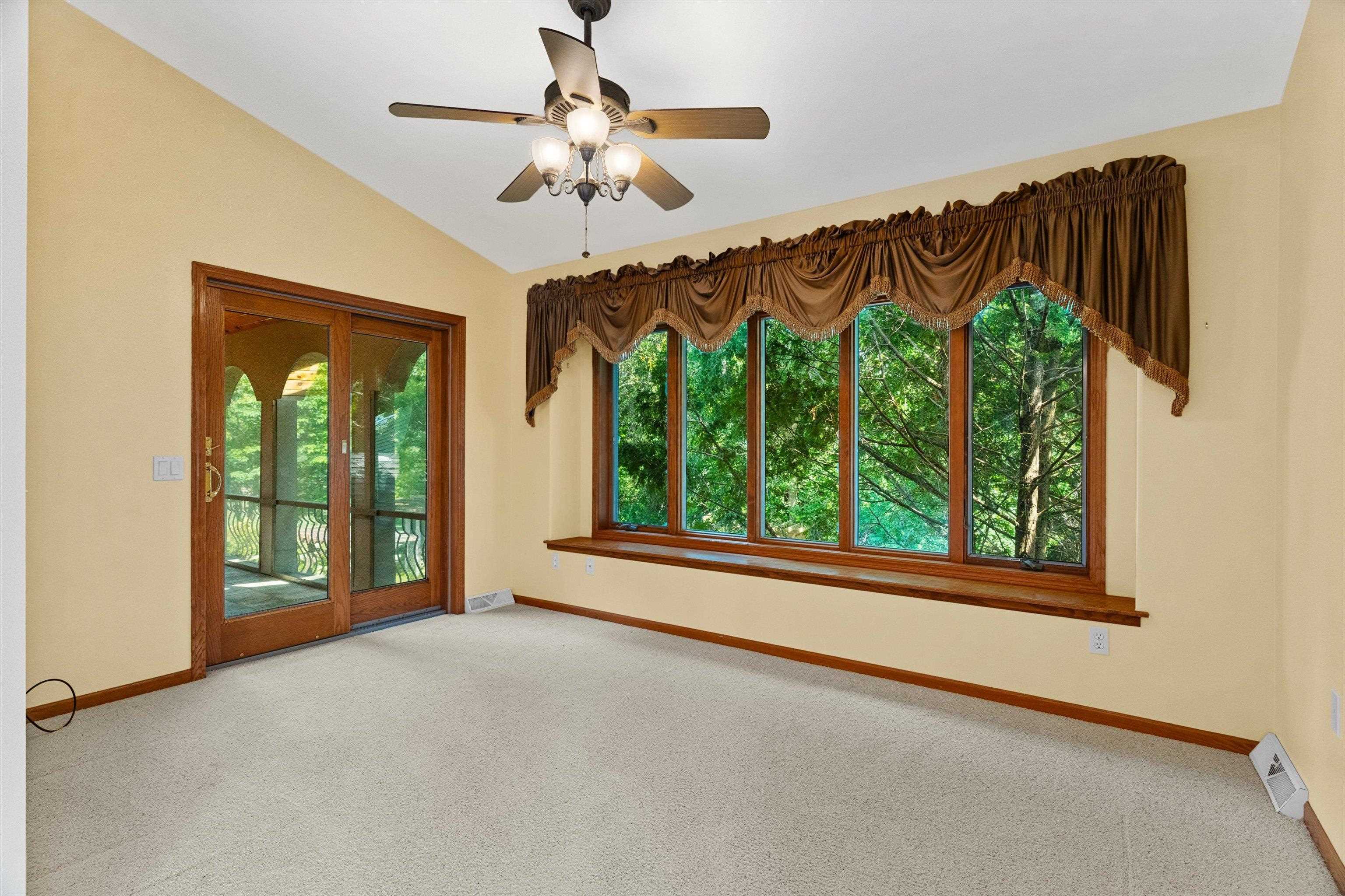 1201 W 11TH STREET, Marshfield, Wisconsin 54449, 3 Bedrooms Bedrooms, ,3 BathroomsBathrooms,Residential,For Sale,1201 W 11TH STREET,22603559