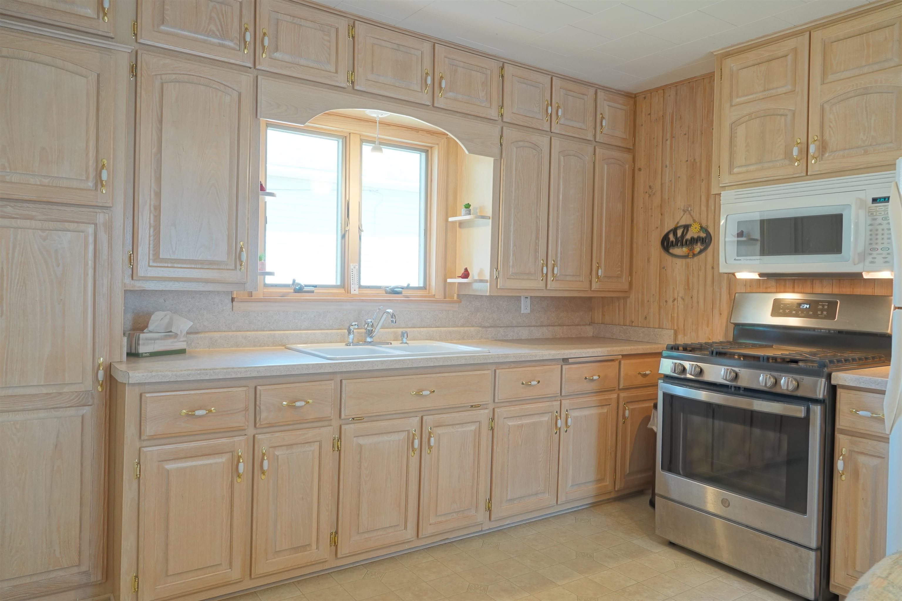 320 ELM STREET, Athens, Wisconsin 54411, 2 Bedrooms Bedrooms, ,1 BathroomBathrooms,Residential,For Sale,320 ELM STREET,22603560