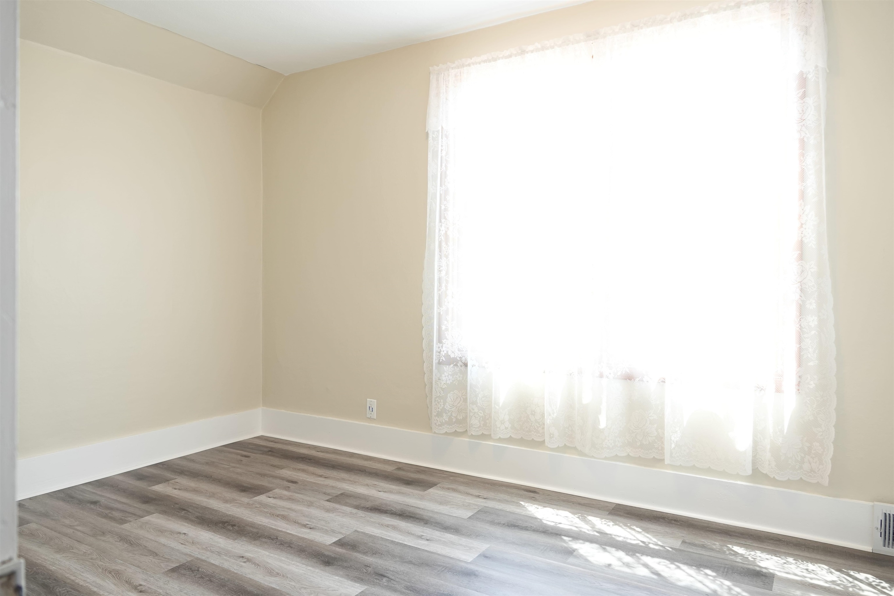 320 ELM STREET, Athens, Wisconsin 54411, 2 Bedrooms Bedrooms, ,1 BathroomBathrooms,Residential,For Sale,320 ELM STREET,22603560