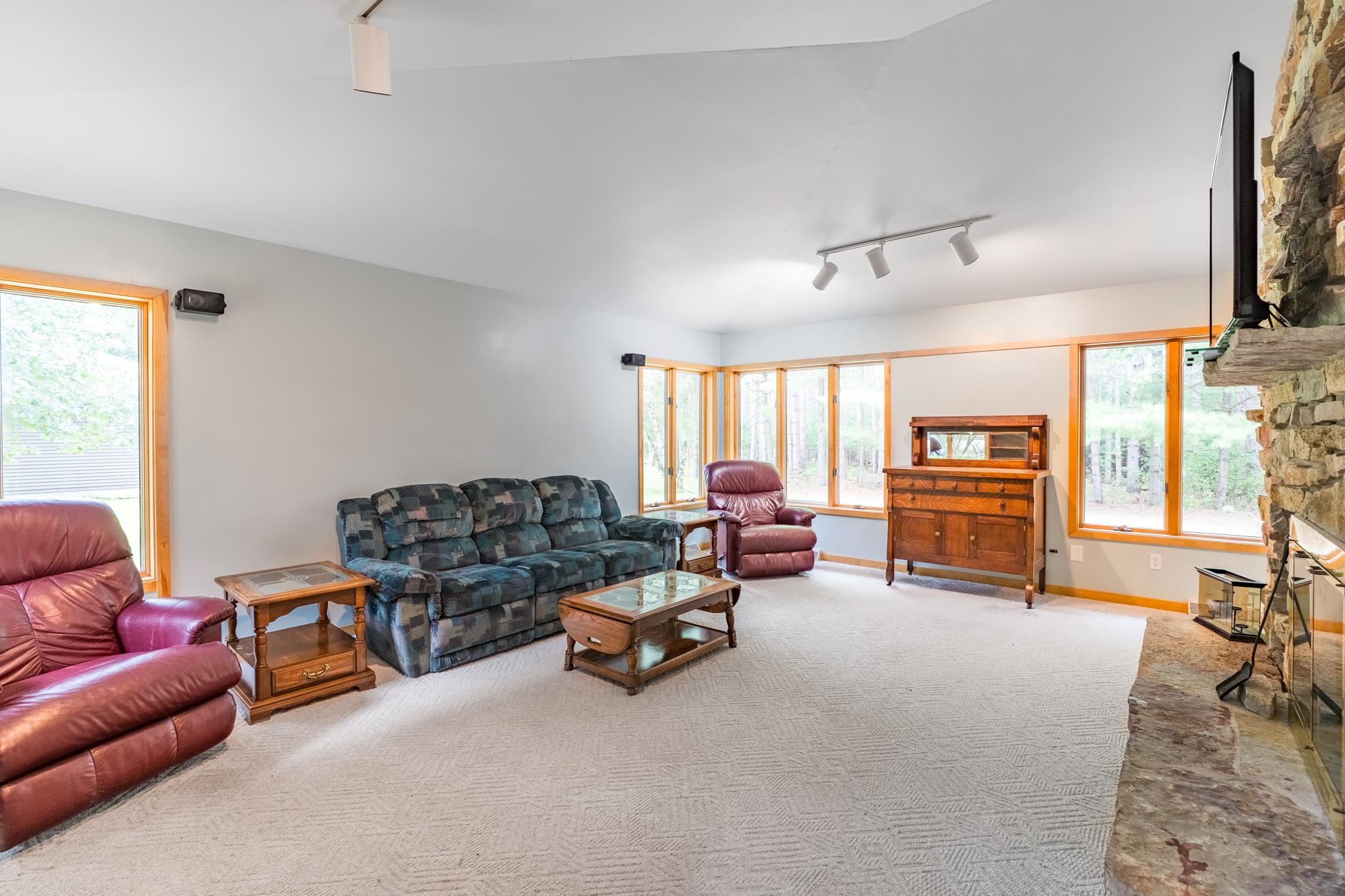 126 VIRGINIA DRIVE, Stevens Point, Wisconsin 54481, 4 Bedrooms Bedrooms, ,3 BathroomsBathrooms,Residential,For Sale,126 VIRGINIA DRIVE,22603564