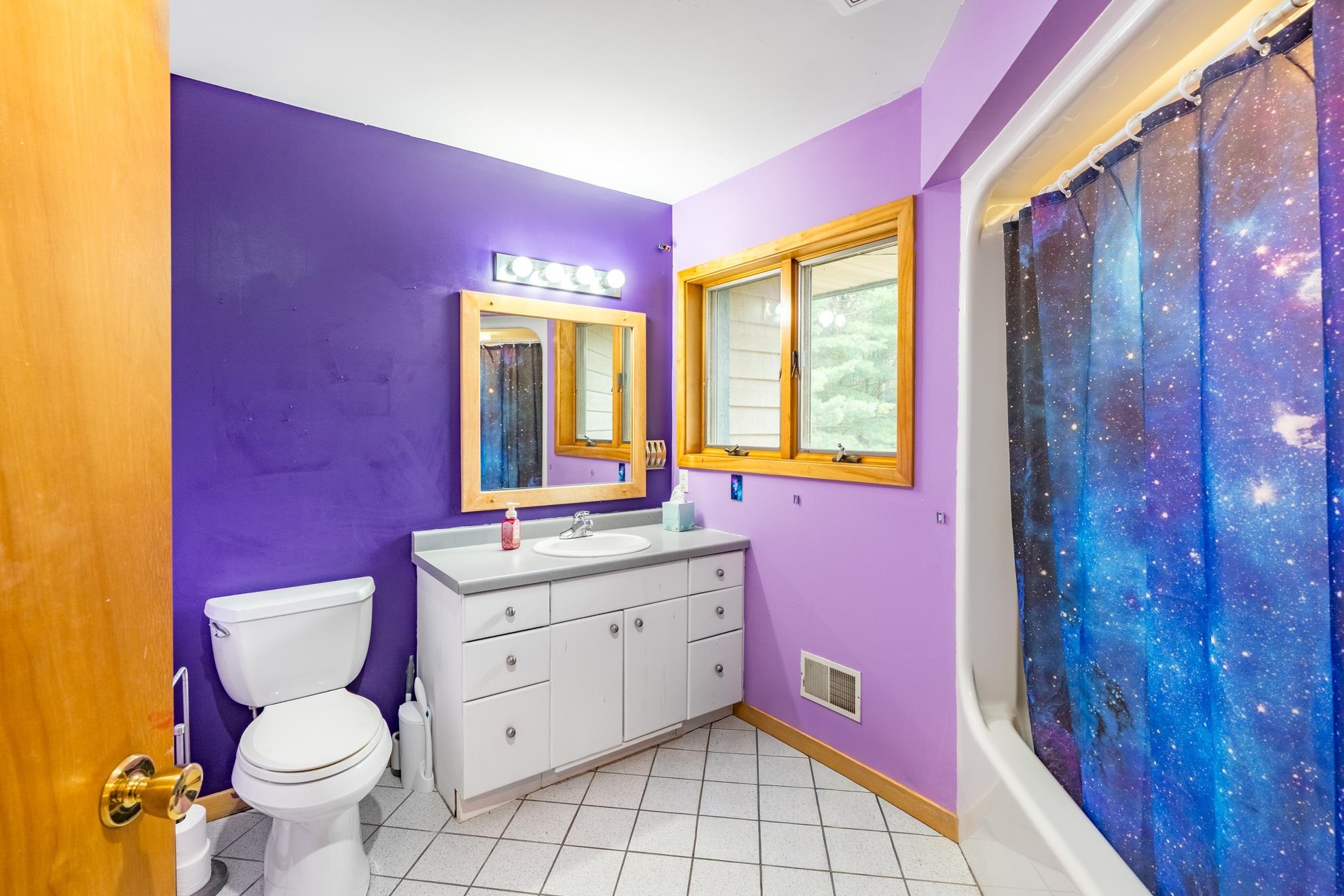 126 VIRGINIA DRIVE, Stevens Point, Wisconsin 54481, 4 Bedrooms Bedrooms, ,3 BathroomsBathrooms,Residential,For Sale,126 VIRGINIA DRIVE,22603564