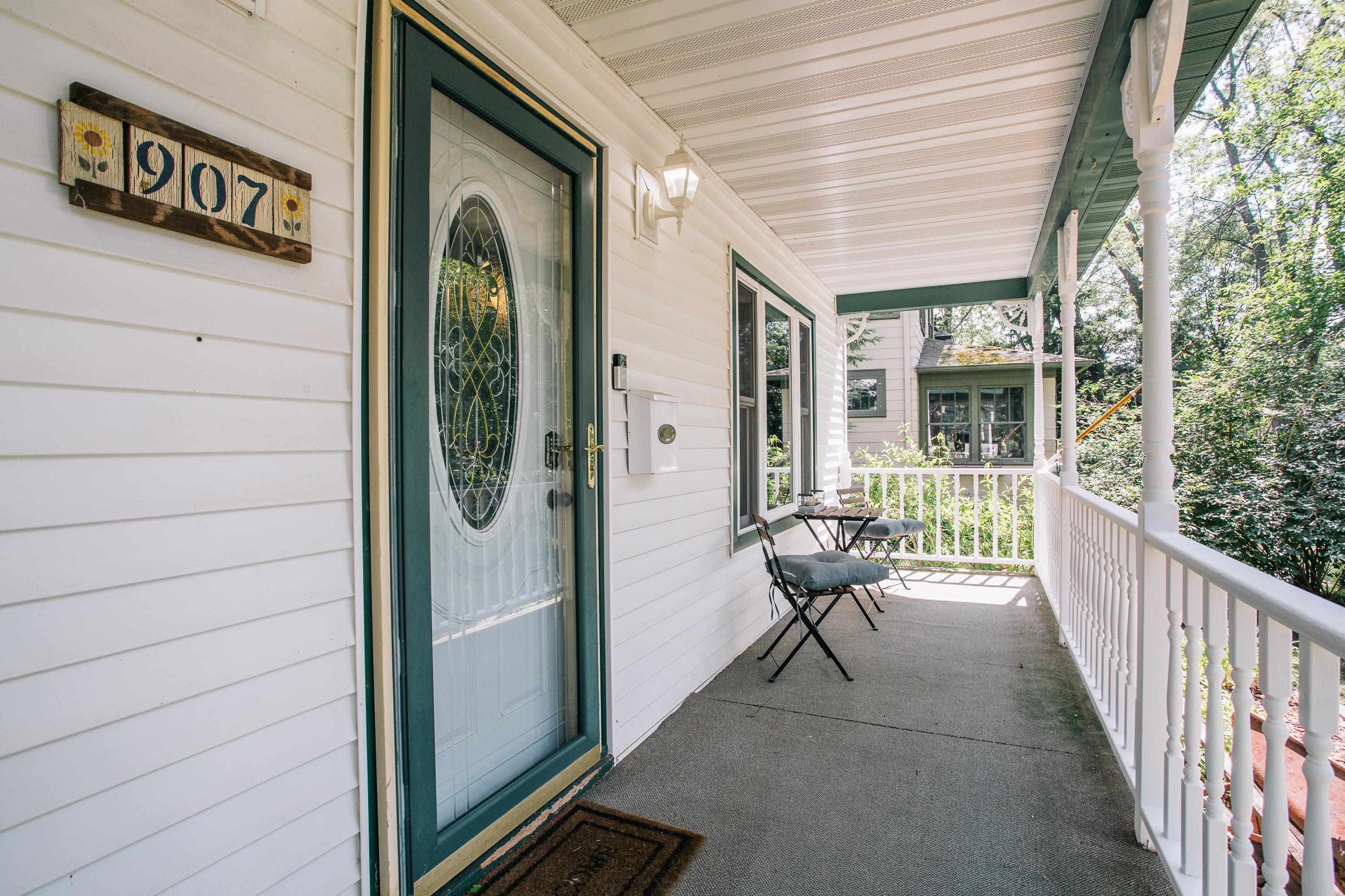 907 S VINE AVENUE, Marshfield, Wisconsin 54449, 2 Bedrooms Bedrooms, ,1 BathroomBathrooms,Residential,For Sale,907 S VINE AVENUE,22603569