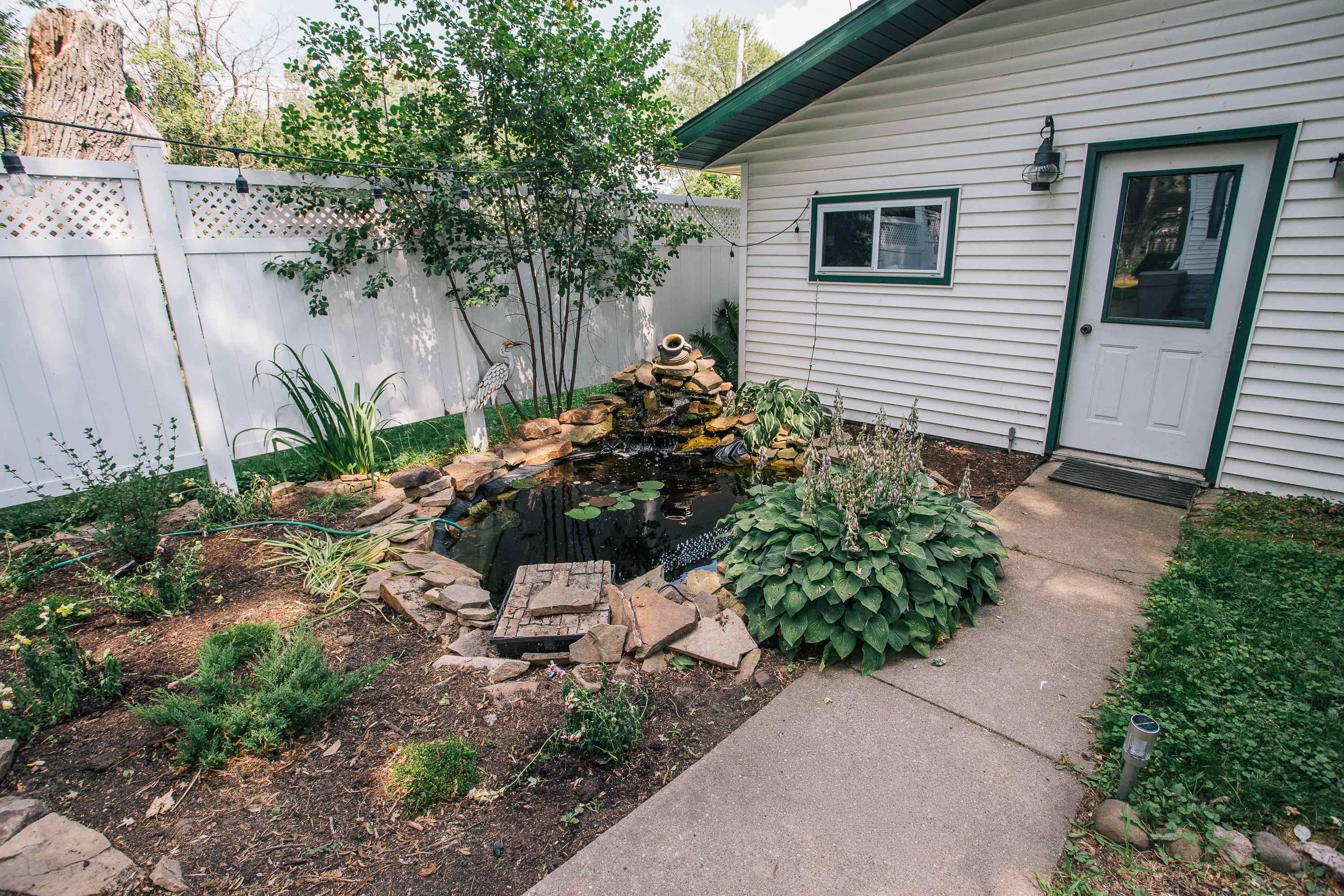 907 S VINE AVENUE, Marshfield, Wisconsin 54449, 2 Bedrooms Bedrooms, ,1 BathroomBathrooms,Residential,For Sale,907 S VINE AVENUE,22603569