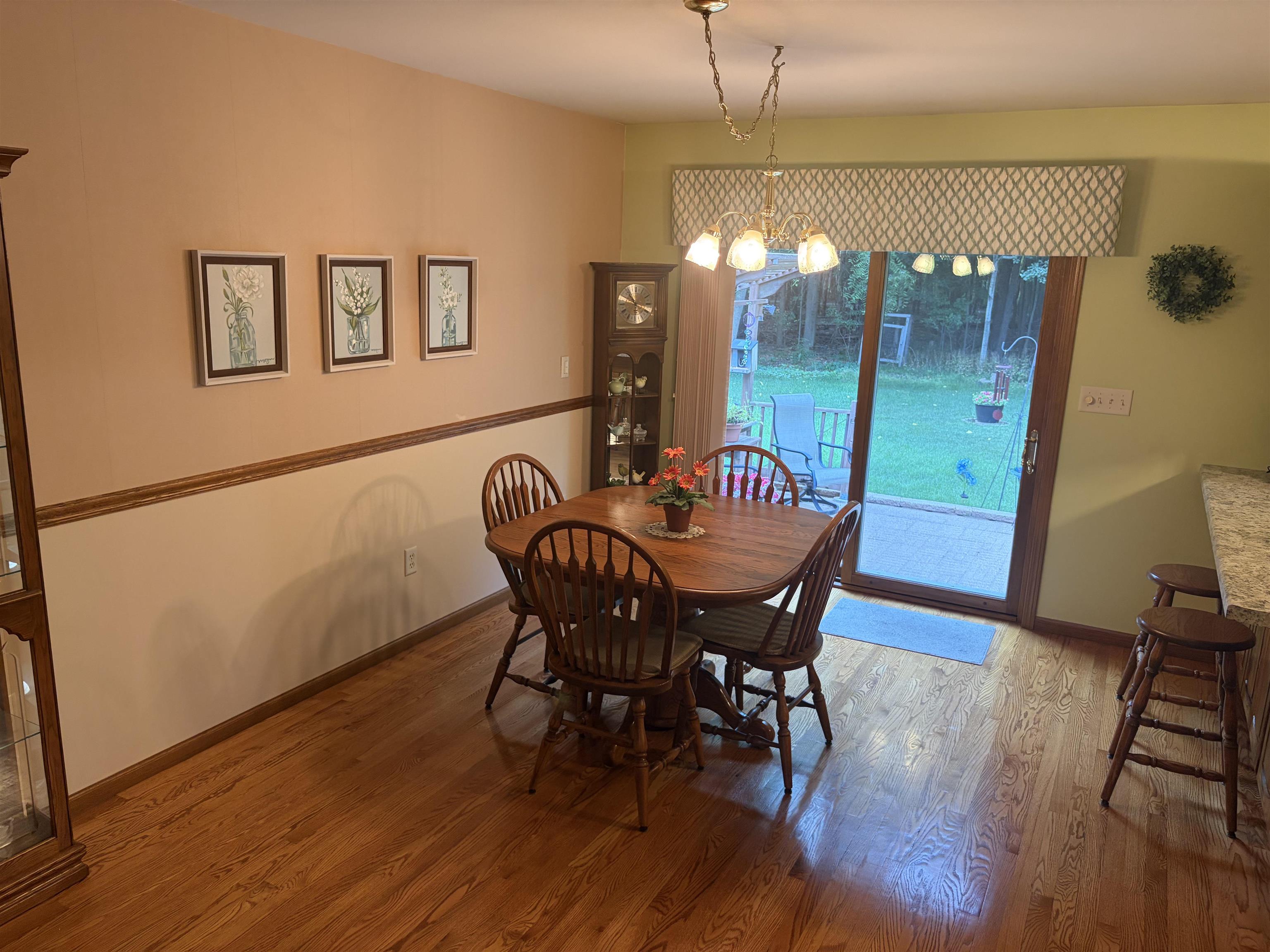 1204 LEMKE STREET, Rothschild, Wisconsin 54476, 3 Bedrooms Bedrooms, ,2 BathroomsBathrooms,Residential,For Sale,1204 LEMKE STREET,22603571