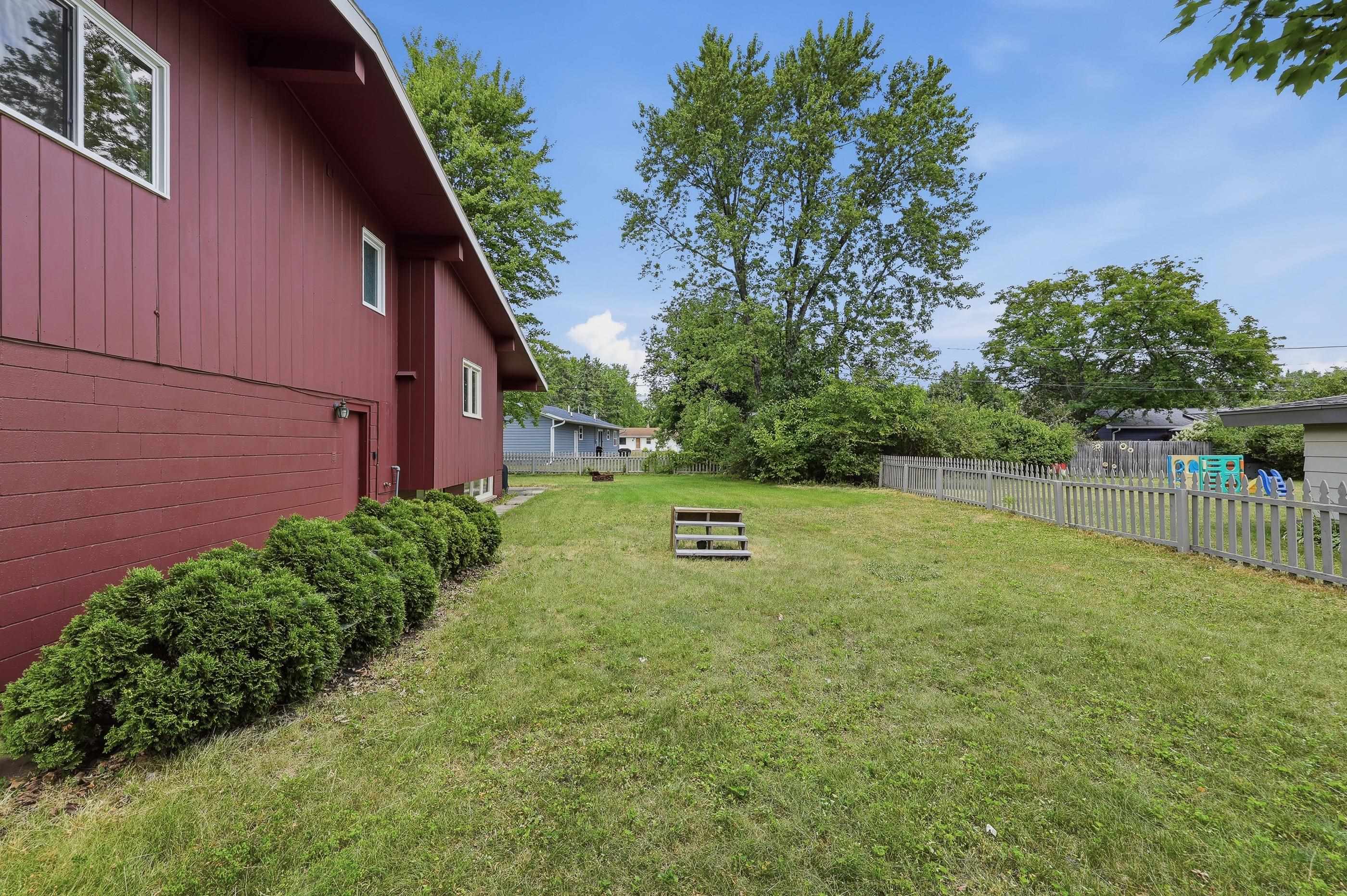 617 SUNSET BOULEVARD, Stevens Point, Wisconsin 54481, 3 Bedrooms Bedrooms, ,2 BathroomsBathrooms,Residential,For Sale,617 SUNSET BOULEVARD,22603580